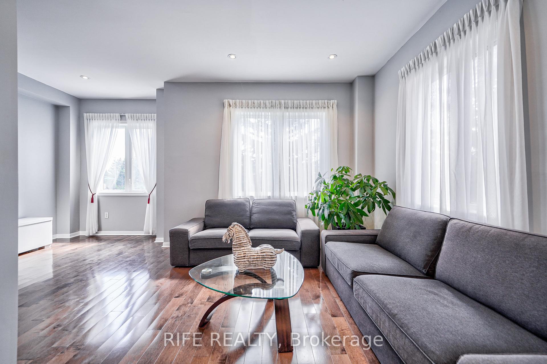 Photo 24 of 178 Town Centre Boulevard, Markham, Unionville — HOMEH