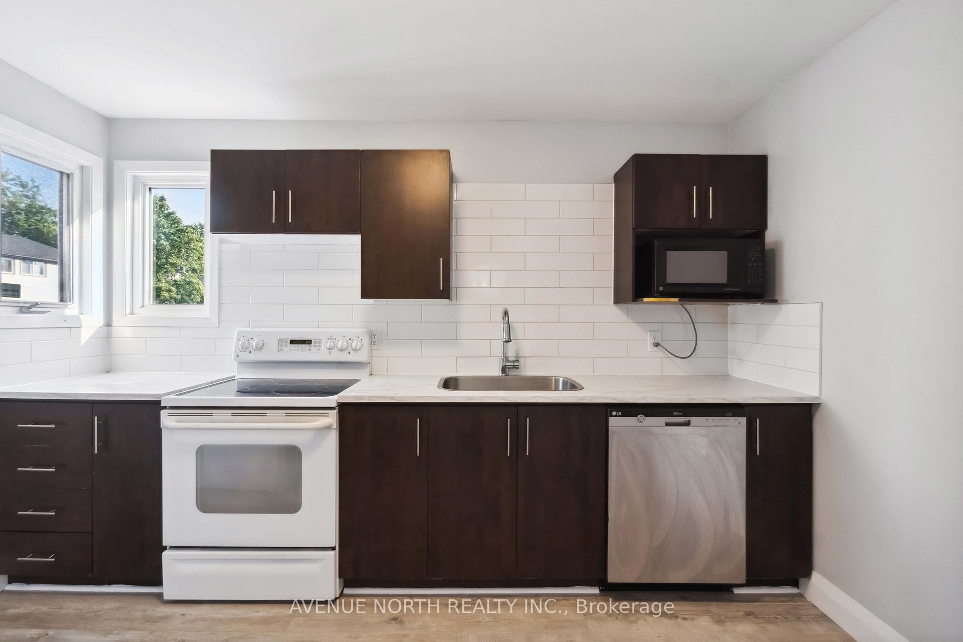 Photo 11 of Unit 7, 3089 Quail Drive, Ottawa, Sawmill Creek/Timbermill — HOMEH