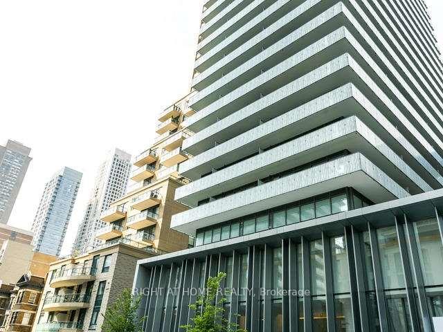 Front of Unit 2510, 42 Charles Street E