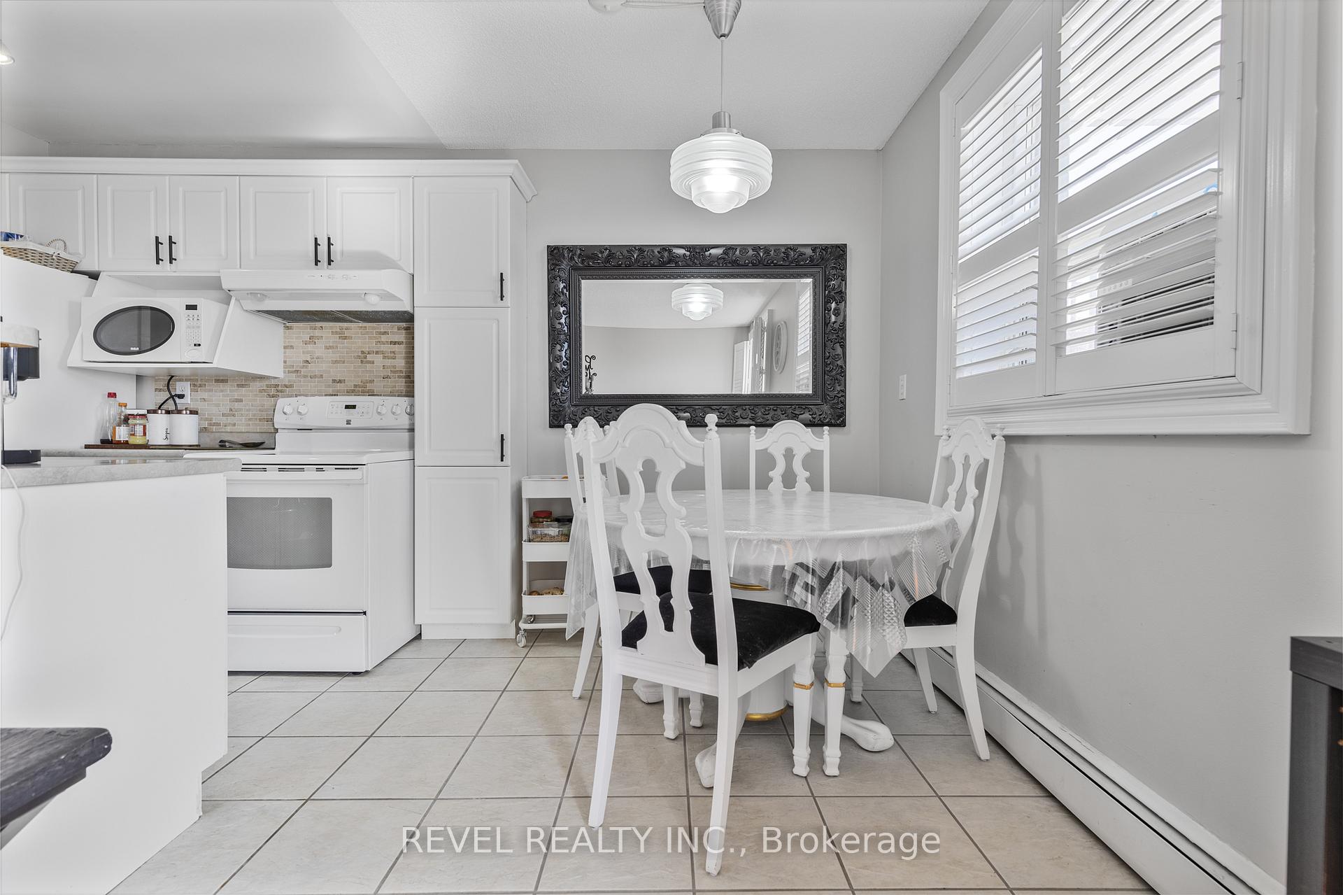 Photo 2 of Unit 406, 851 Queenston Road, Hamilton, Riverdale — HOMEH