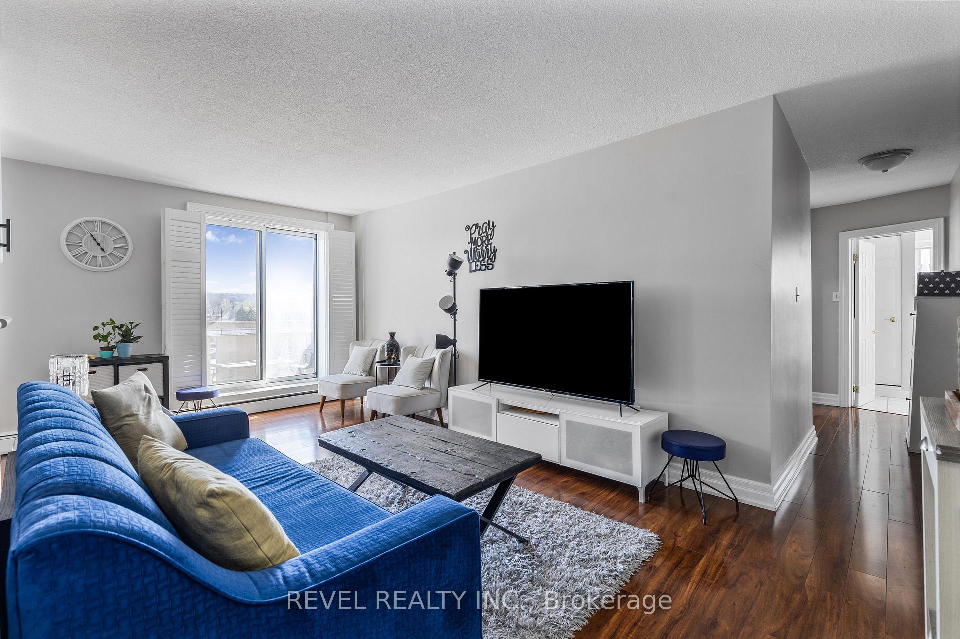 Photo 4 of Unit 406, 851 Queenston Road, Hamilton, Riverdale — HOMEH