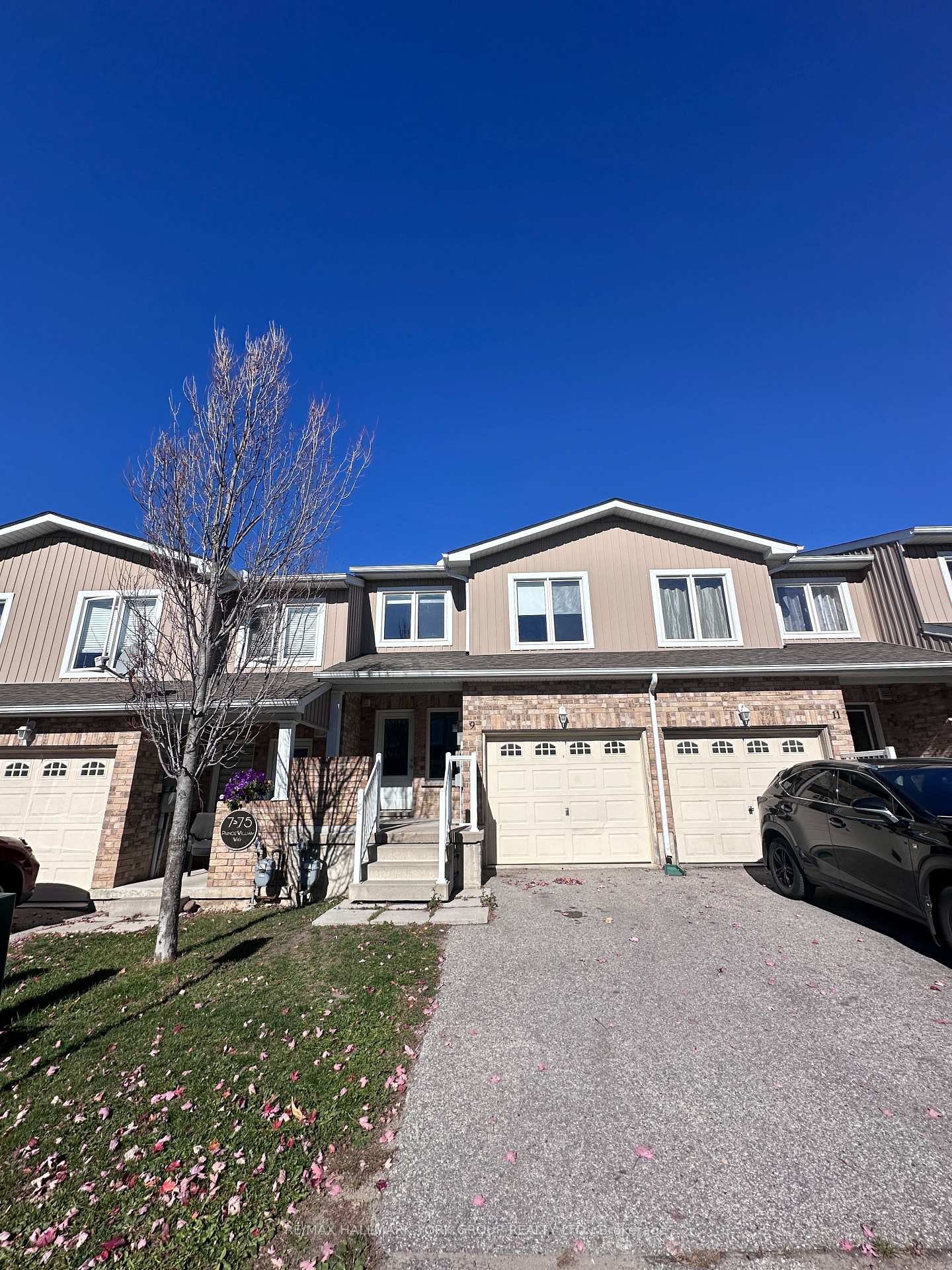Photo 2 of Unit 9, 75 Prince William Way, Barrie, Innis-Shore — HOMEH