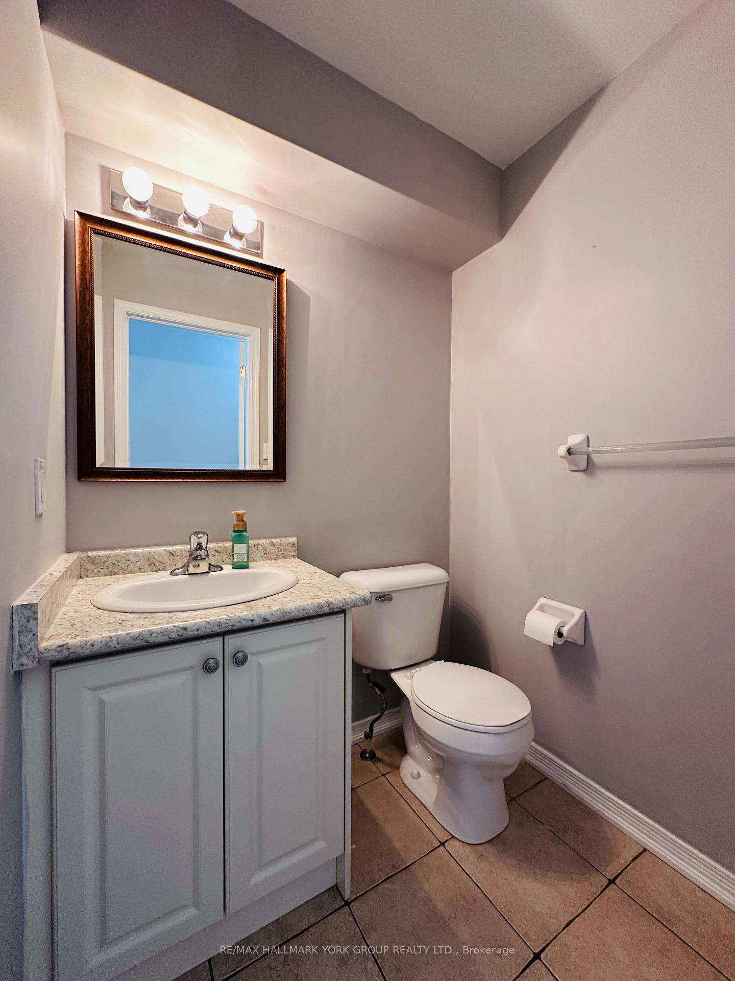 Photo 4 of Unit 9, 75 Prince William Way, Barrie, Innis-Shore — HOMEH