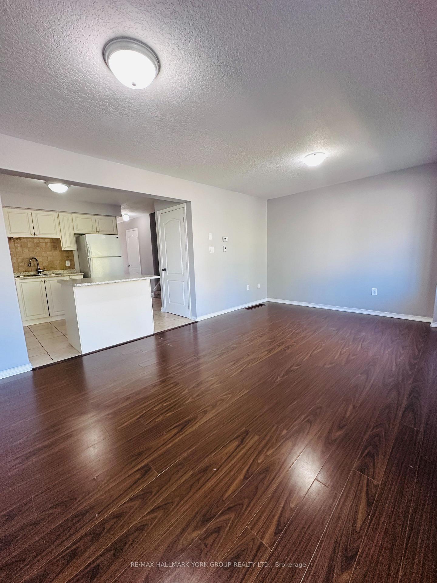 Photo 12 of Unit 9, 75 Prince William Way, Barrie, Innis-Shore — HOMEH