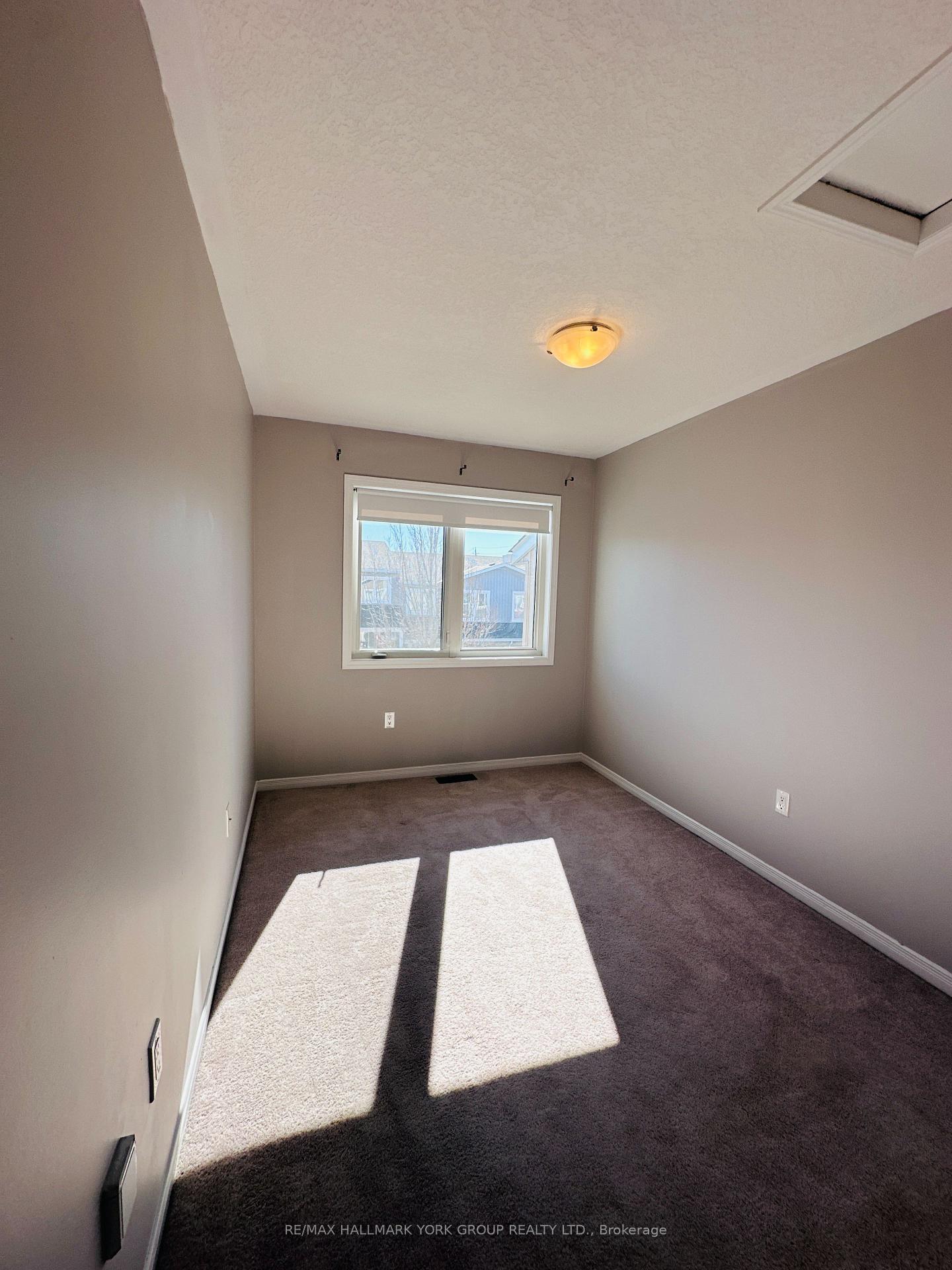 Photo 18 of Unit 9, 75 Prince William Way, Barrie, Innis-Shore — HOMEH