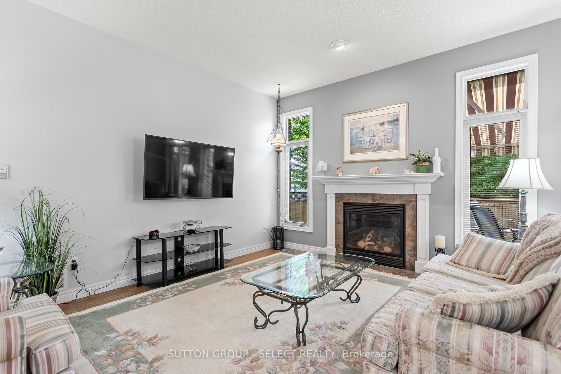 Photo 10 of Unit 7, 101 Southgate Parkway, St. Thomas — HOMEH