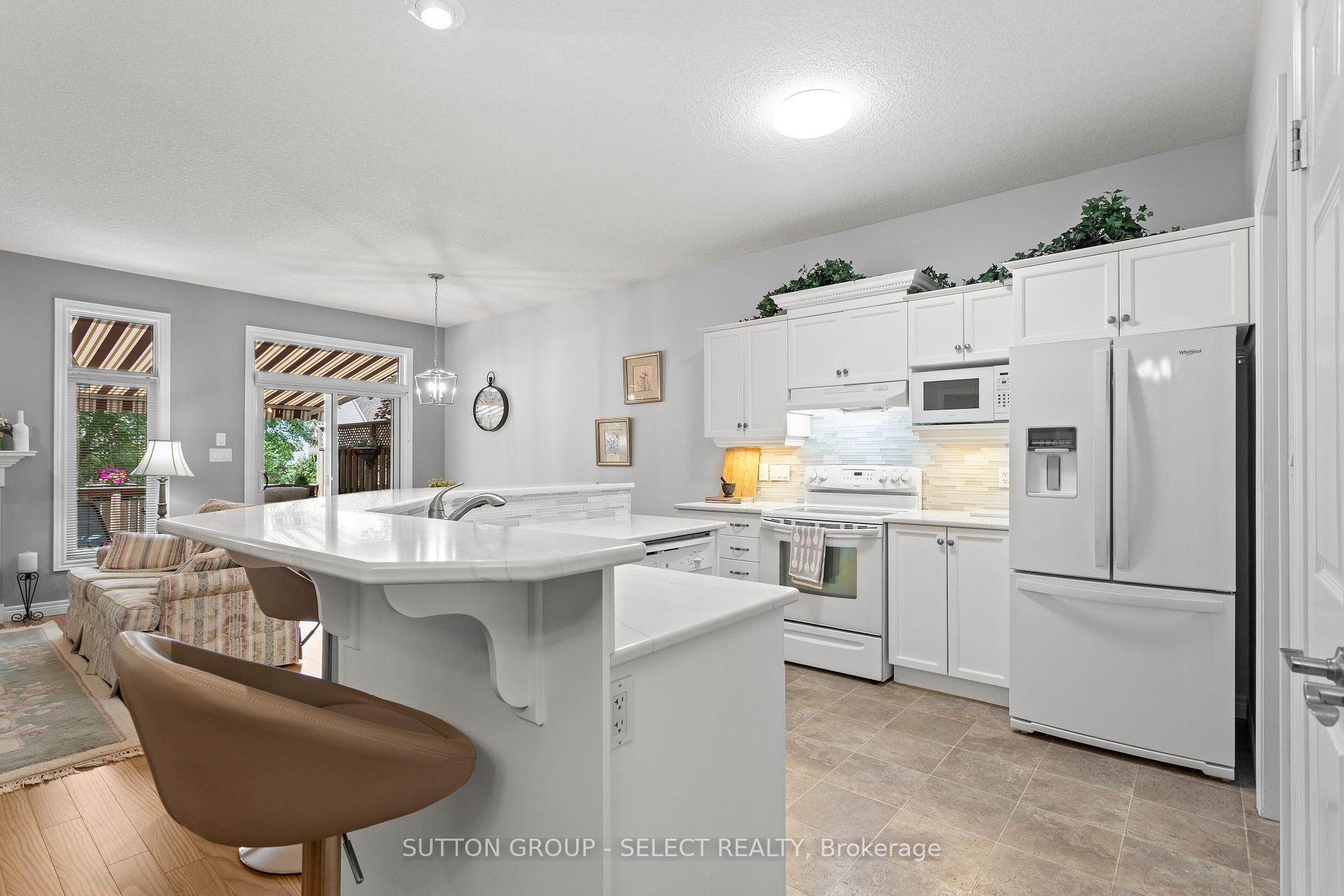 Photo 13 of Unit 7, 101 Southgate Parkway, St. Thomas — HOMEH