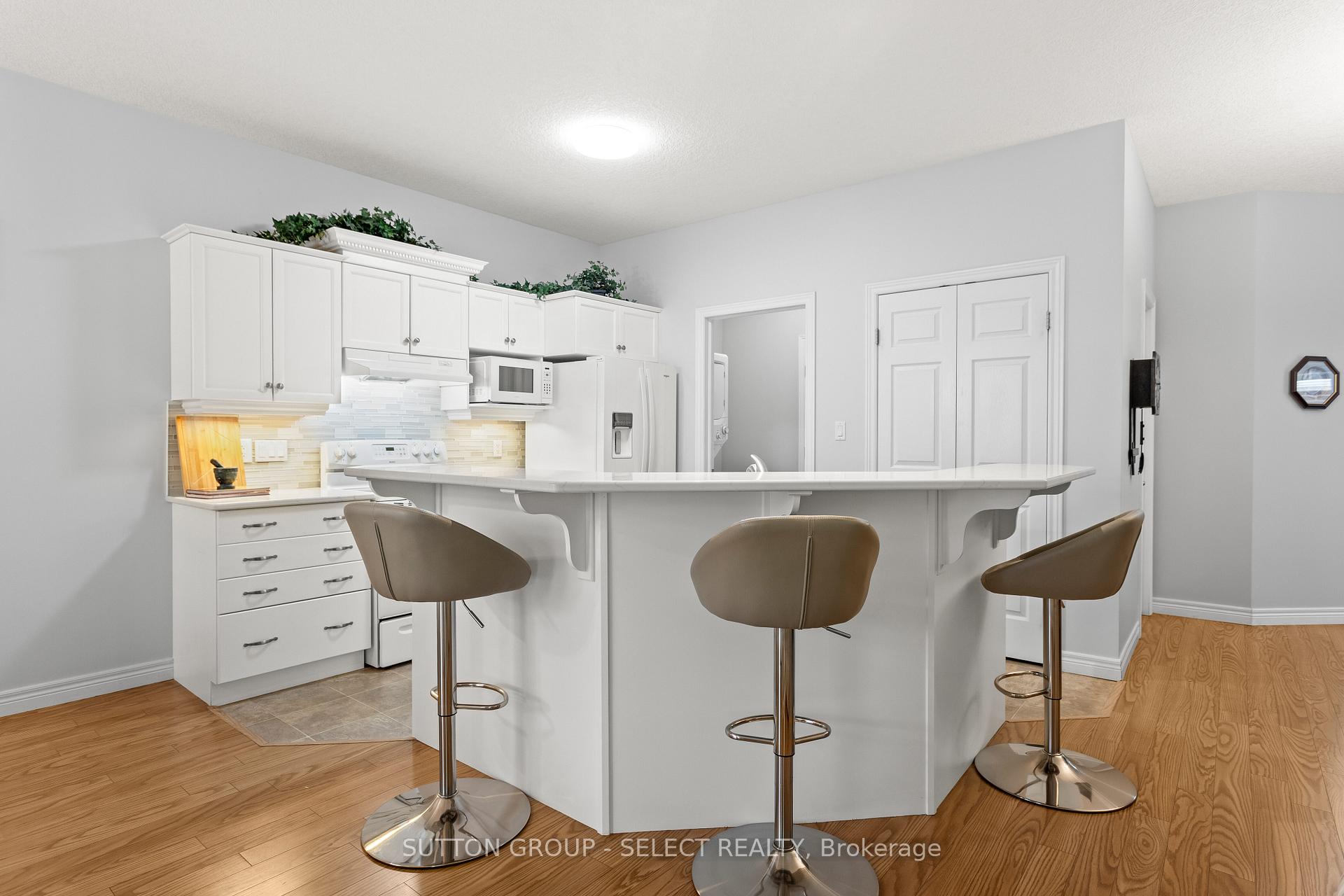 Photo 16 of Unit 7, 101 Southgate Parkway, St. Thomas — HOMEH