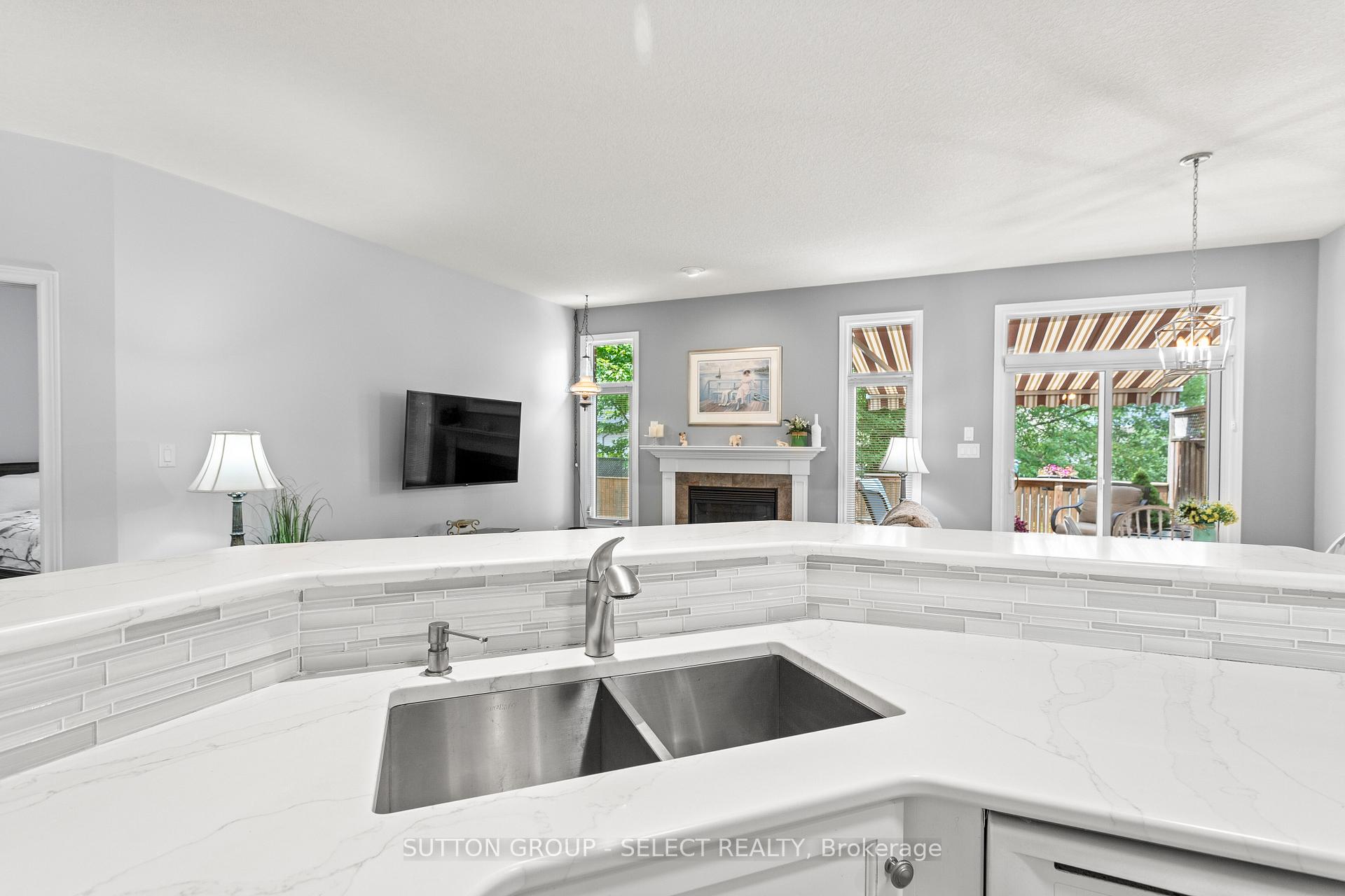 Photo 21 of Unit 7, 101 Southgate Parkway, St. Thomas — HOMEH