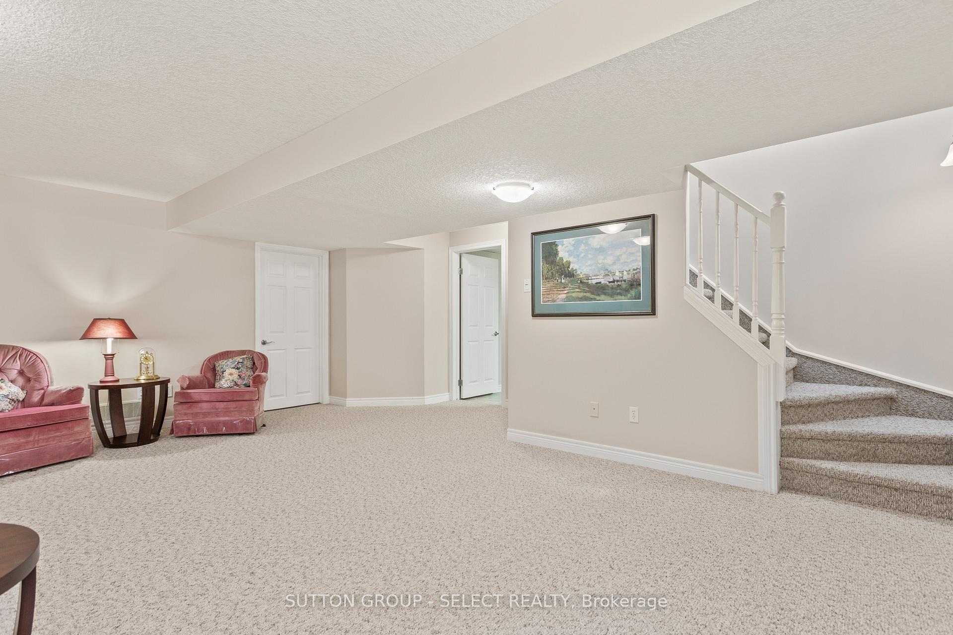 Photo 32 of Unit 7, 101 Southgate Parkway, St. Thomas — HOMEH