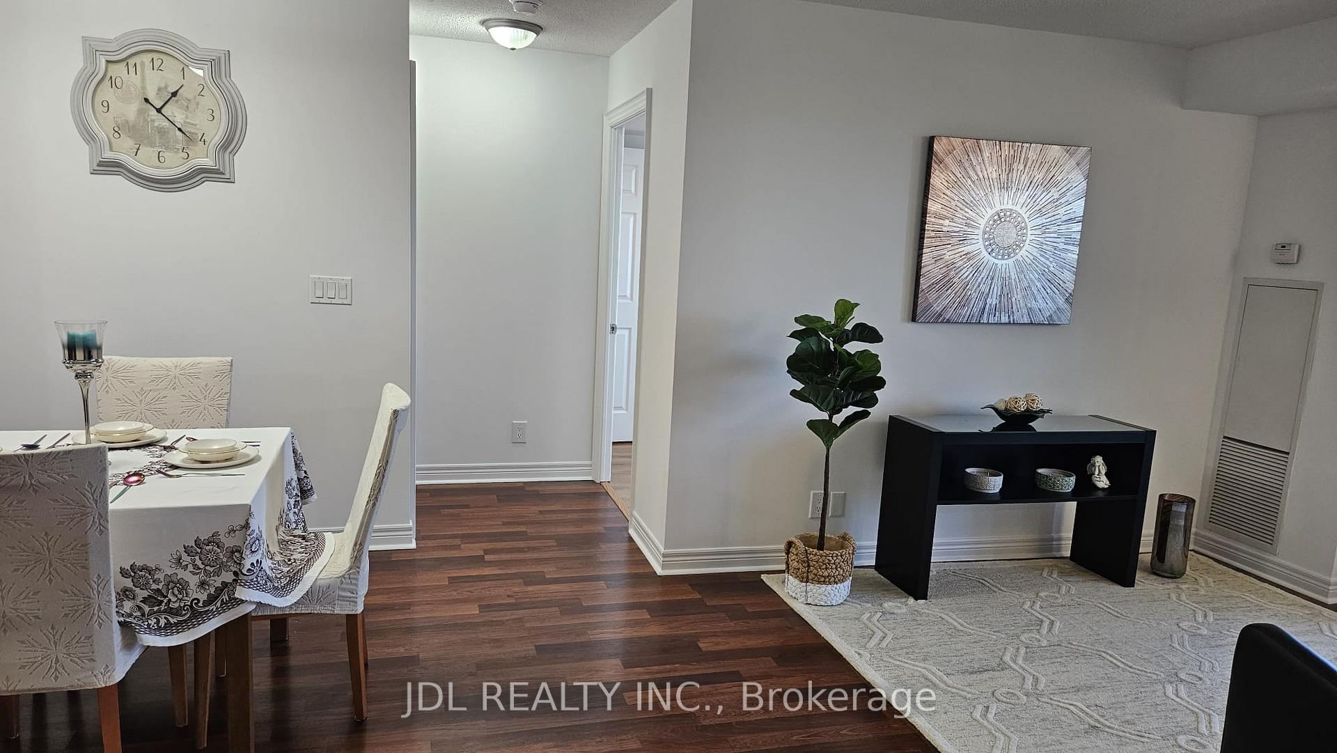 Photo 2 of Unit 718, 33 Cox Boulevard, Markham, Unionville — HOMEH