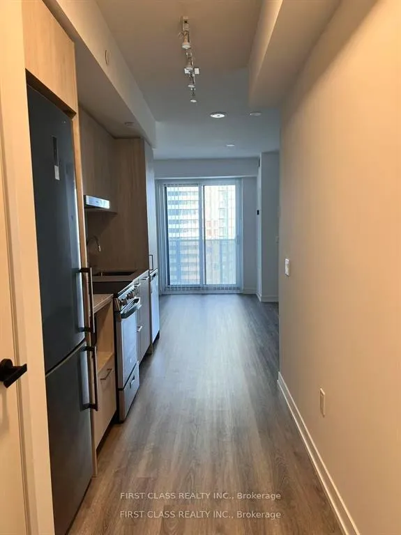 Photo 6 of Unit 1802, 195 Commerce Street, Vaughan, Vaughan Corporate Centre — HOMEH