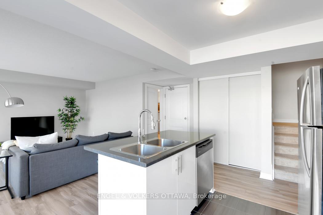 Photo 17 of 203 Infusion Private, Ottawa, Barrhaven - Strandherd — HOMEH