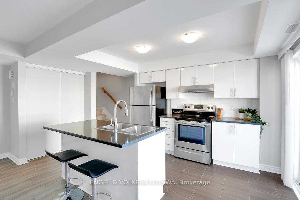 Photo 35 of 203 Infusion Private, Ottawa, Barrhaven - Strandherd — HOMEH