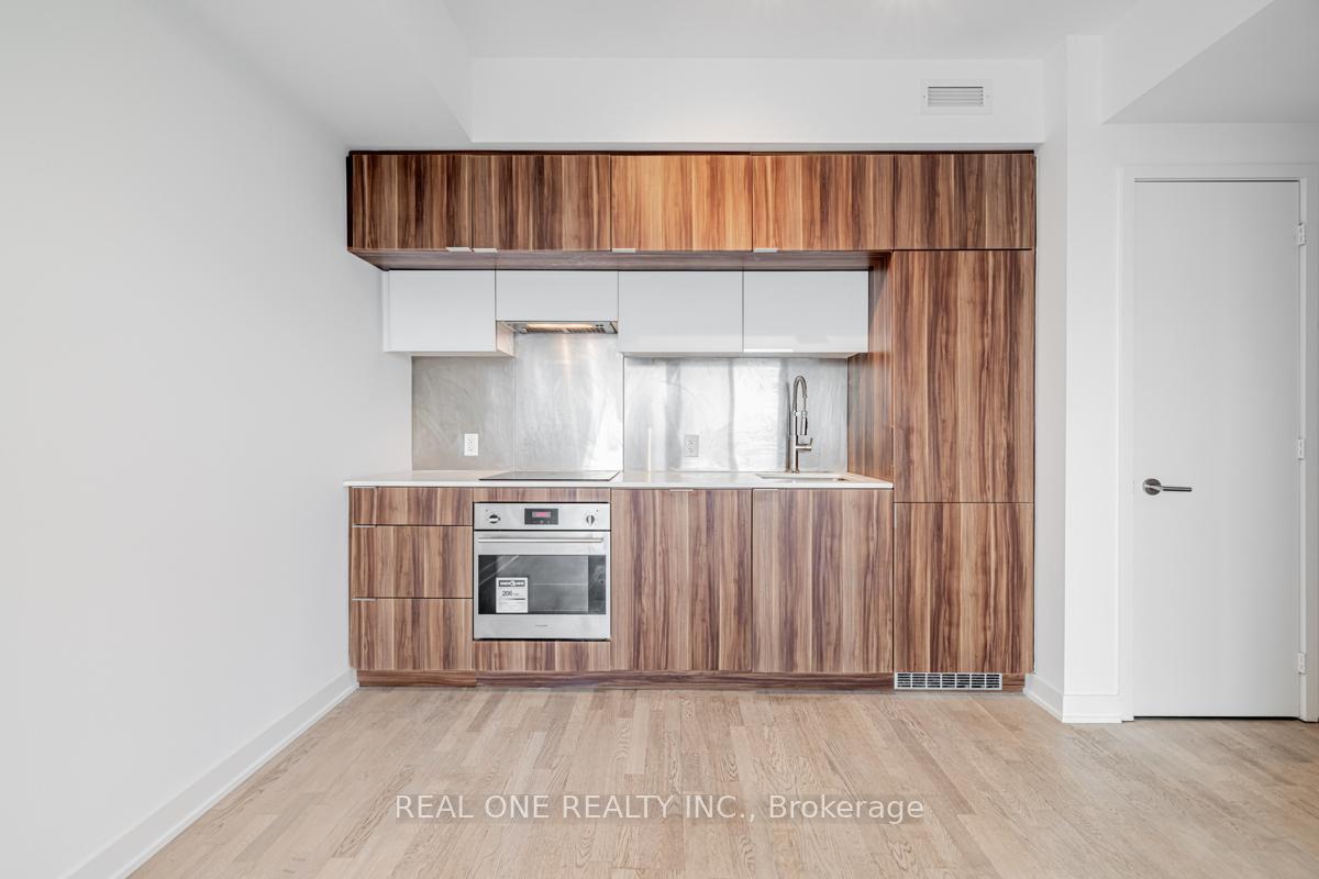 Photo 5 of Unit 2907, 185 Roehampton Avenue, Toronto, Mount Pleasant West — HOMEH