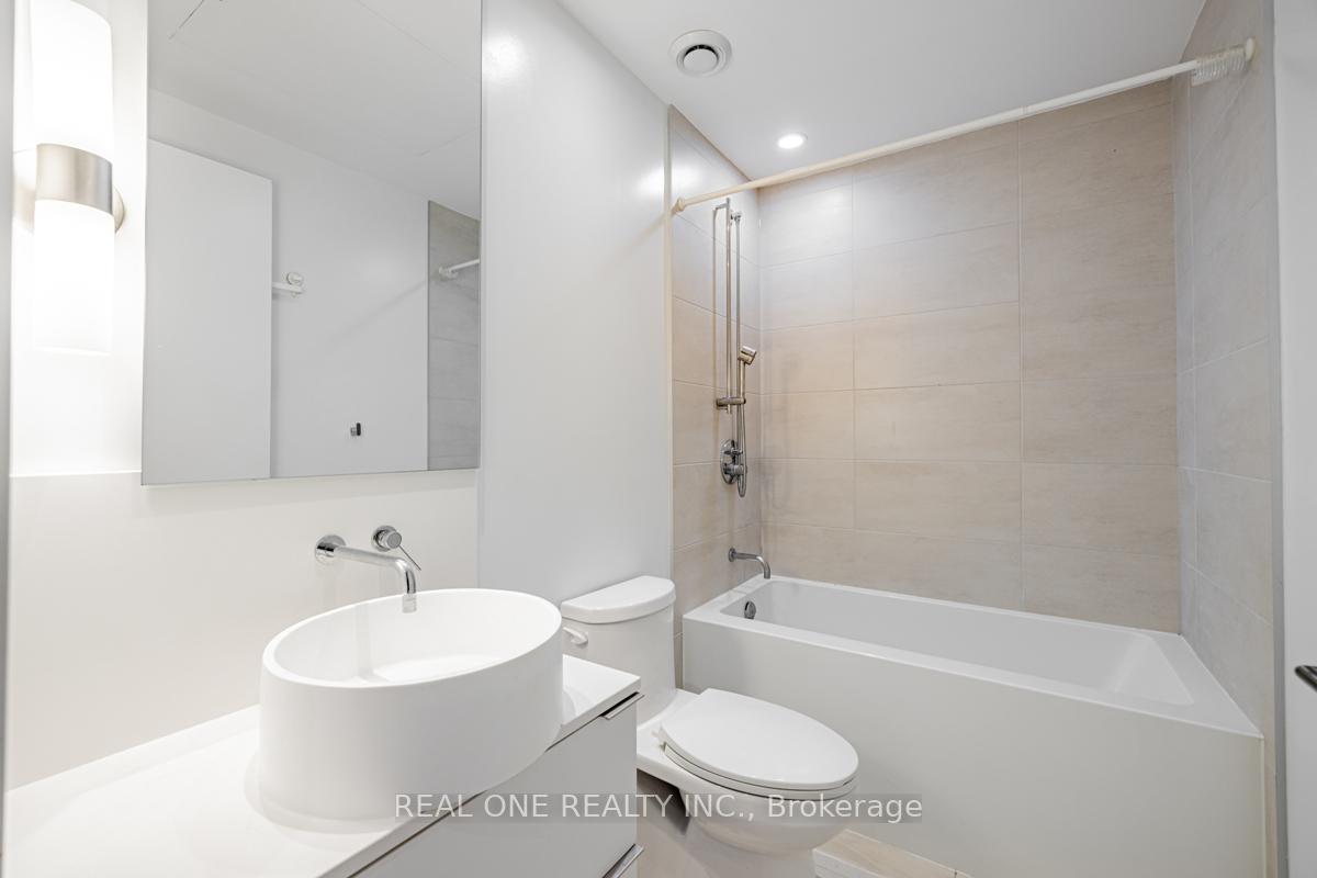 Photo 7 of Unit 2907, 185 Roehampton Avenue, Toronto, Mount Pleasant West — HOMEH