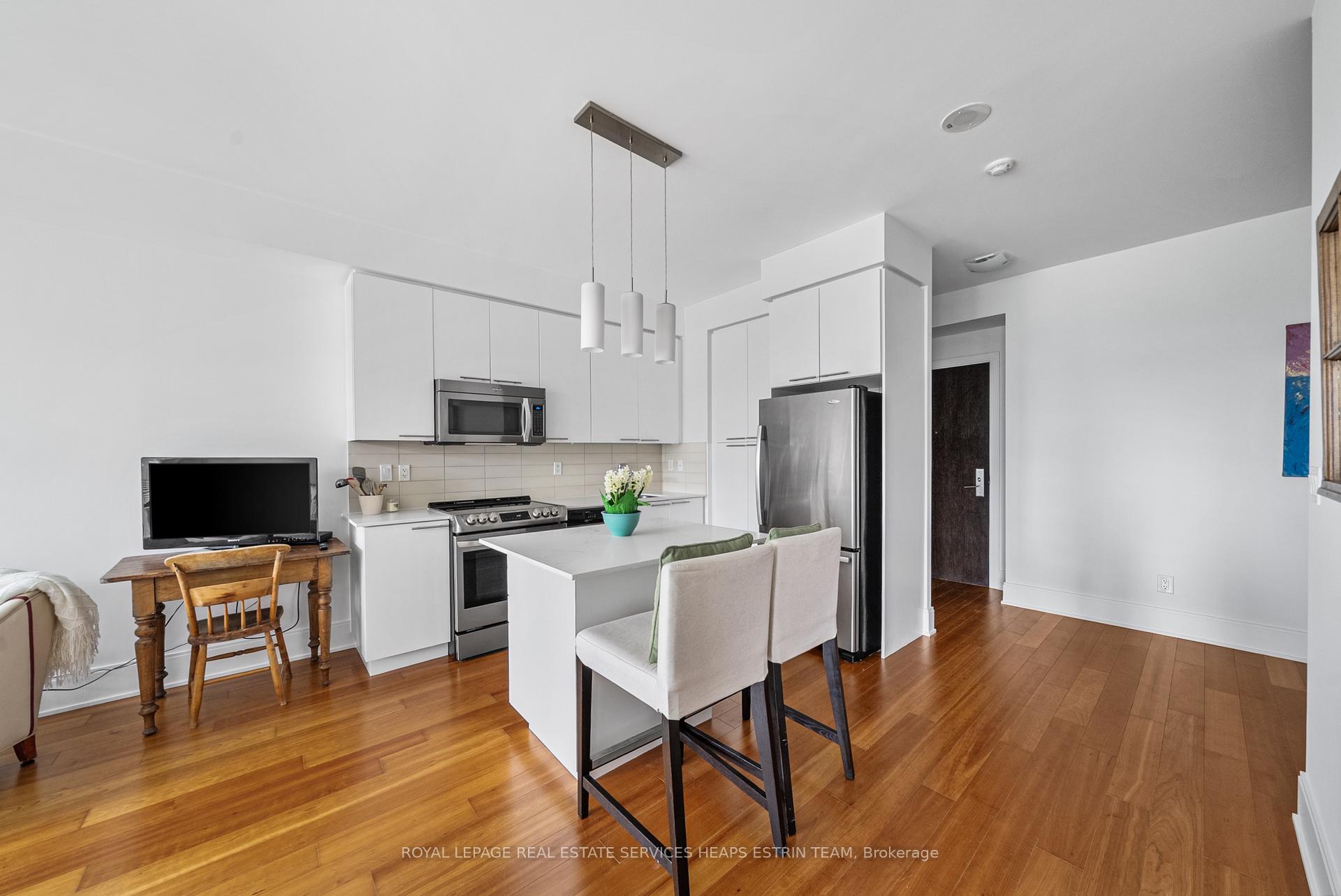Photo 27 of Unit 801, 25 Broadway Avenue, Toronto, Mount Pleasant West — HOMEH