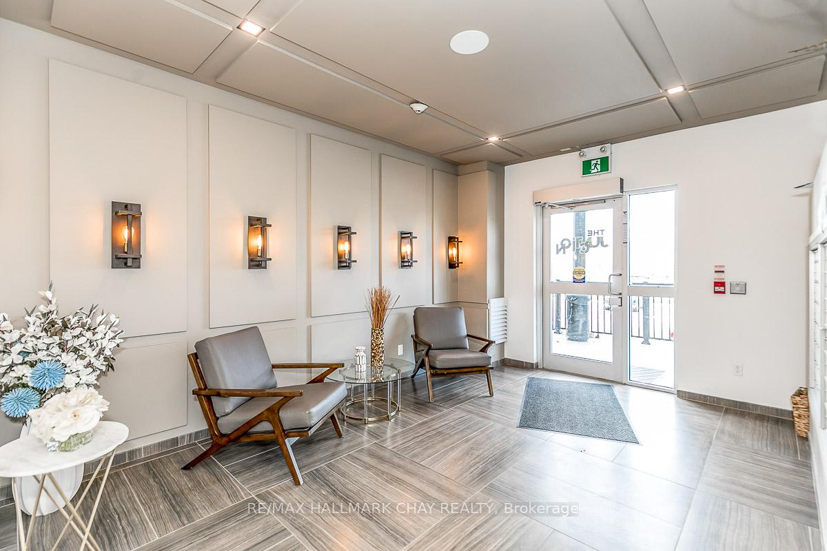 Photo 4 of Unit 205, 299 Cundles Road E, Barrie, 400 North — HOMEH