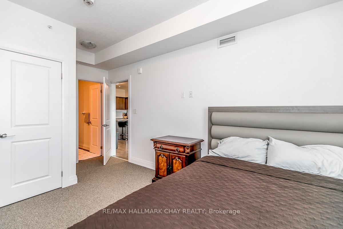 Photo 16 of Unit 205, 299 Cundles Road E, Barrie, 400 North — HOMEH