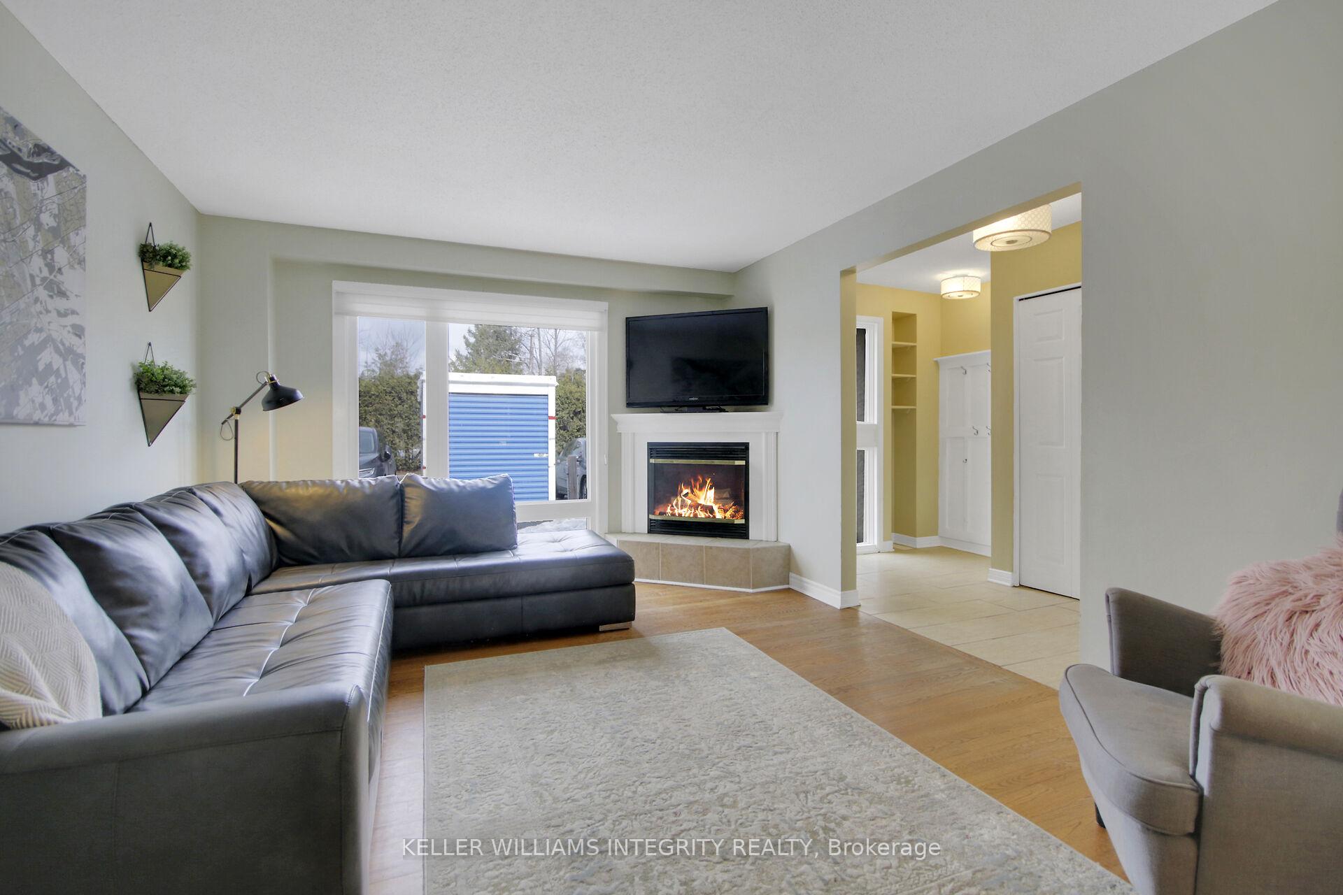 Photo 3 of Unit 5, 3691 Albion Road, Ottawa, Sawmill Creek/Timbermill — HOMEH