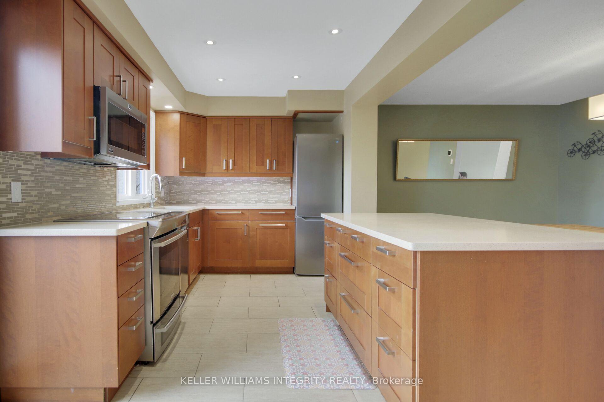Photo 11 of Unit 5, 3691 Albion Road, Ottawa, Sawmill Creek/Timbermill — HOMEH