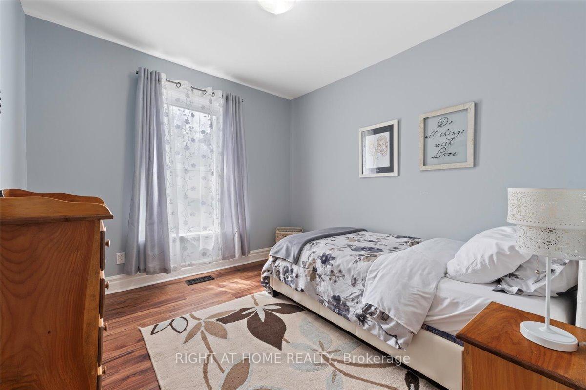 Photo 30 of 65 Donald Street, Belleville, Belleville Ward — HOMEH