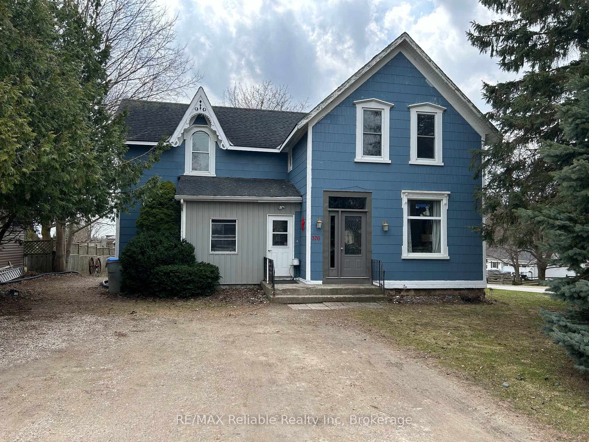 Photo 1 of 40323 Huron Road, Central Huron, Clinton — HOMEH