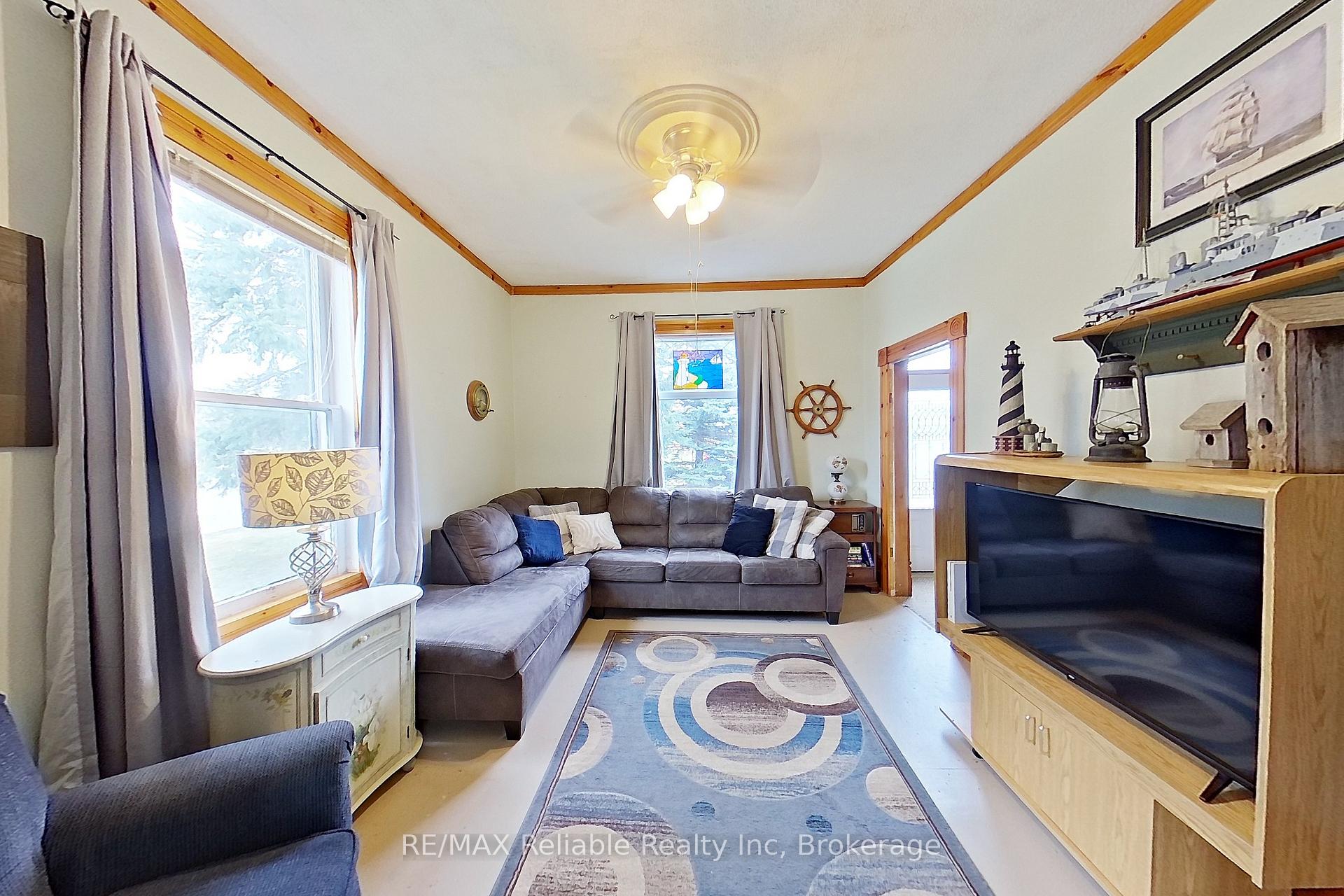 Photo 9 of 40323 Huron Road, Central Huron, Clinton — HOMEH