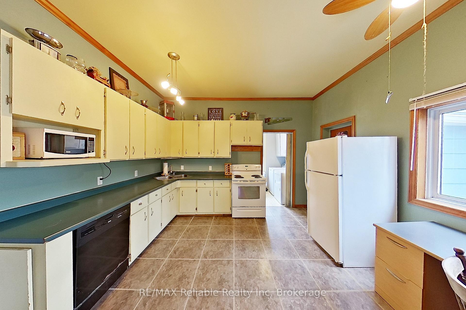 Photo 17 of 40323 Huron Road, Central Huron, Clinton — HOMEH