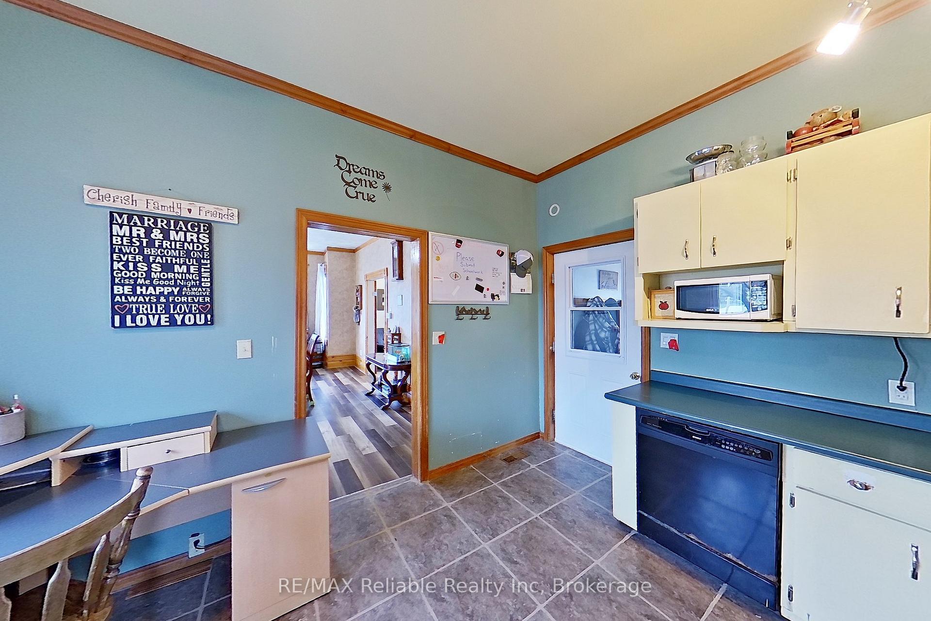 Photo 20 of 40323 Huron Road, Central Huron, Clinton — HOMEH