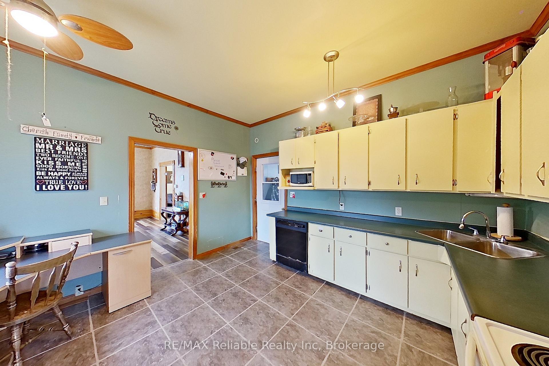 Photo 21 of 40323 Huron Road, Central Huron, Clinton — HOMEH