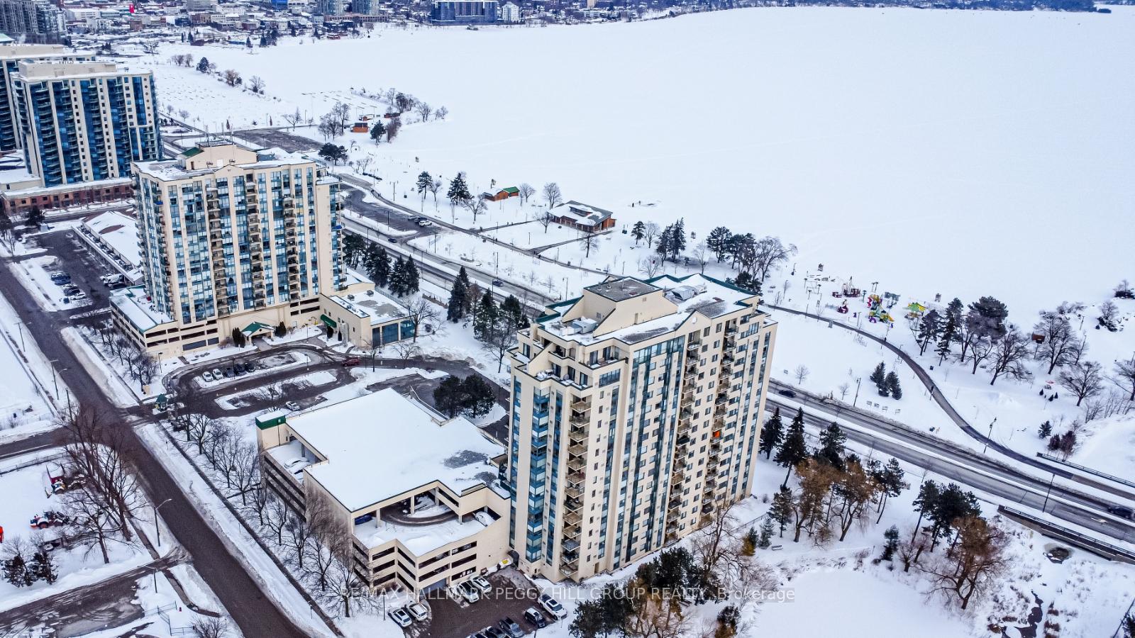 Photo 2 of Unit 701, 75 Ellen Street, Barrie, City Centre — HOMEH