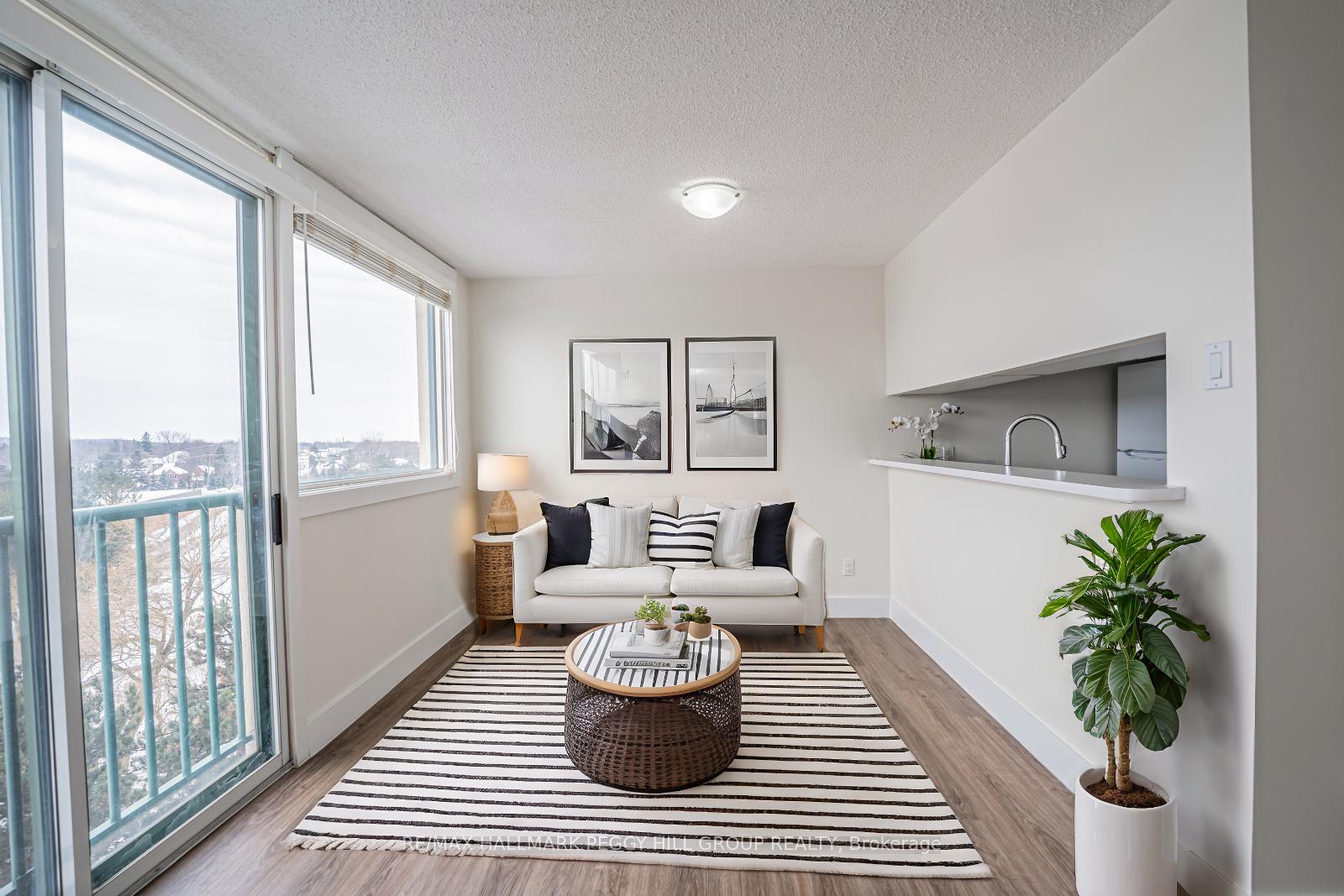 Photo 5 of Unit 701, 75 Ellen Street, Barrie, City Centre — HOMEH