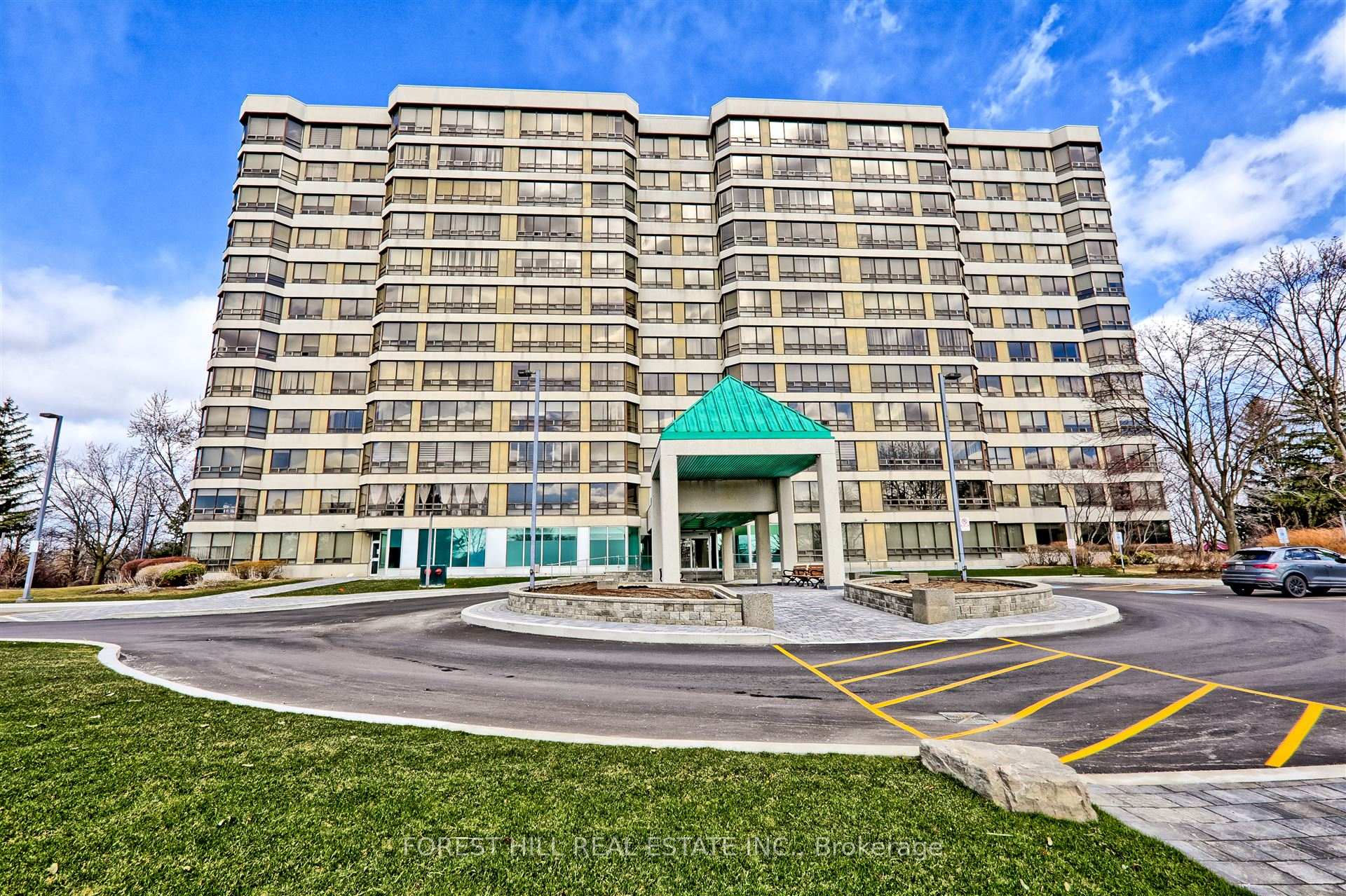 Photo 1 of Unit 507, 330 Mill Street S, Brampton, Brampton South — HOMEH