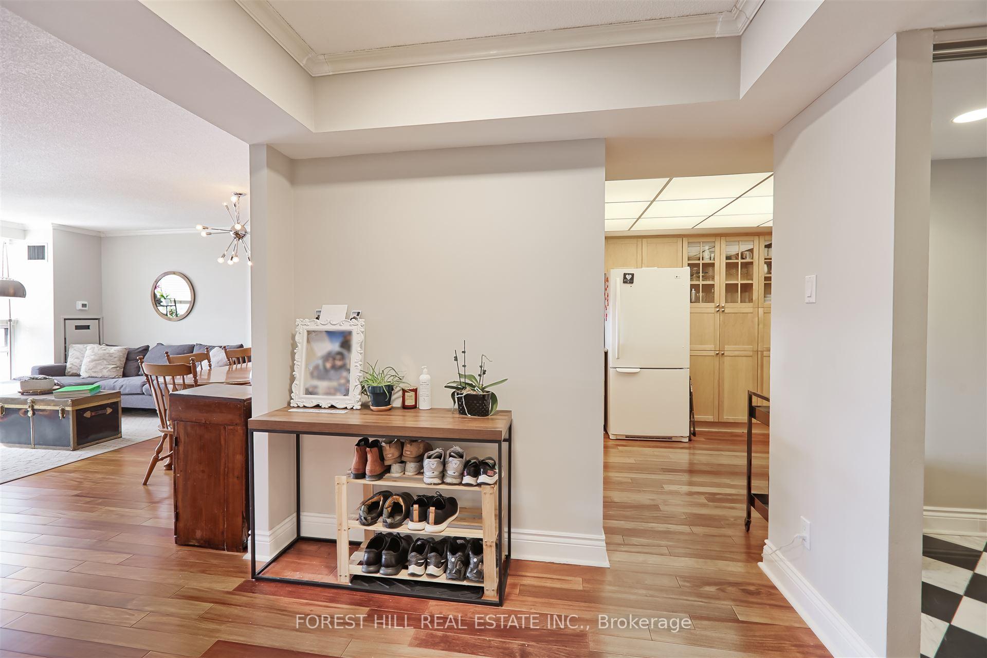 Photo 7 of Unit 507, 330 Mill Street S, Brampton, Brampton South — HOMEH