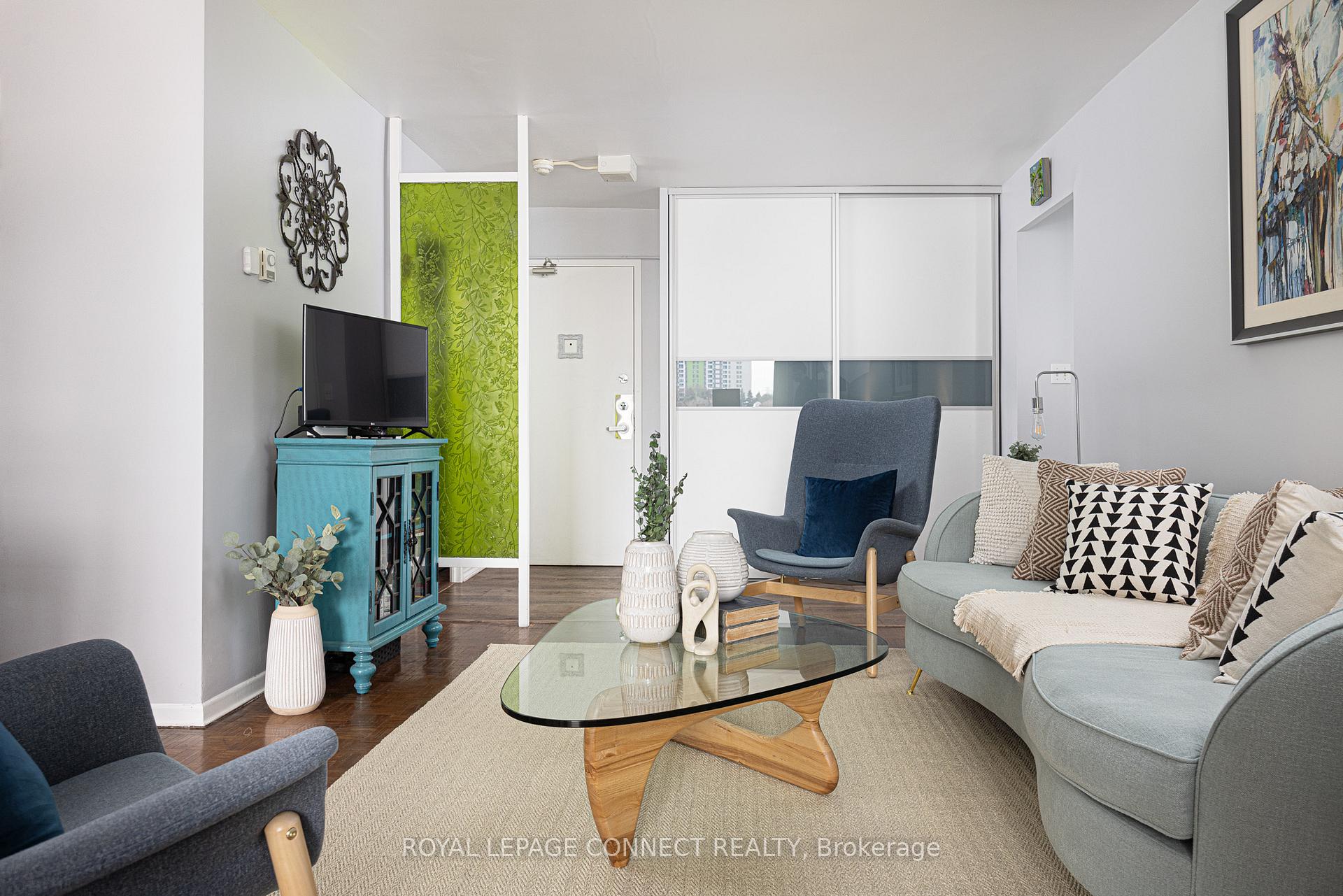 Photo 9 of Unit 218, 1 Massey Square, Toronto, Crescent Town — HOMEH