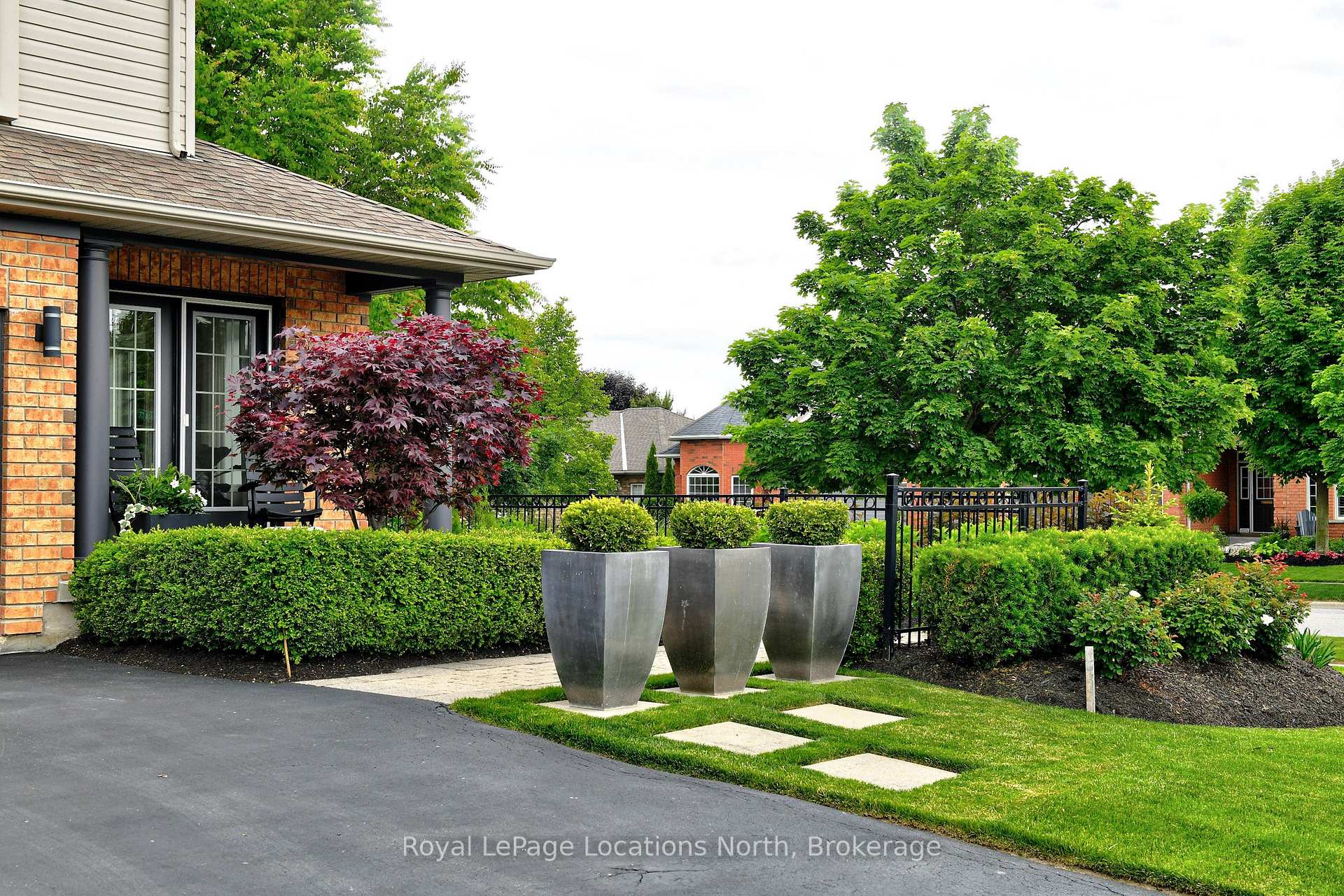 Photo 4 of 10 Georgian Meadows Drive, Collingwood — HOMEH
