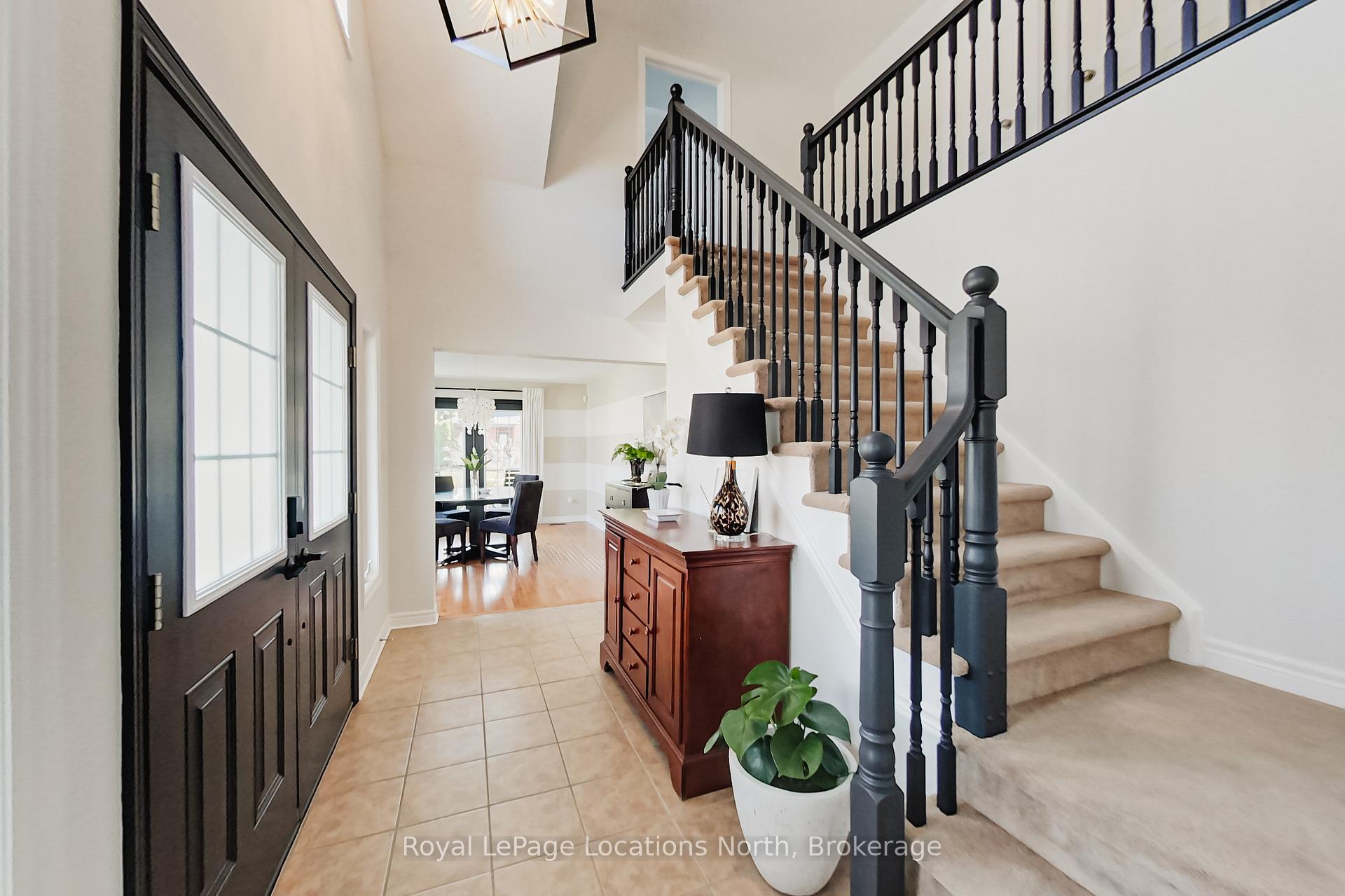 Photo 6 of 10 Georgian Meadows Drive, Collingwood — HOMEH
