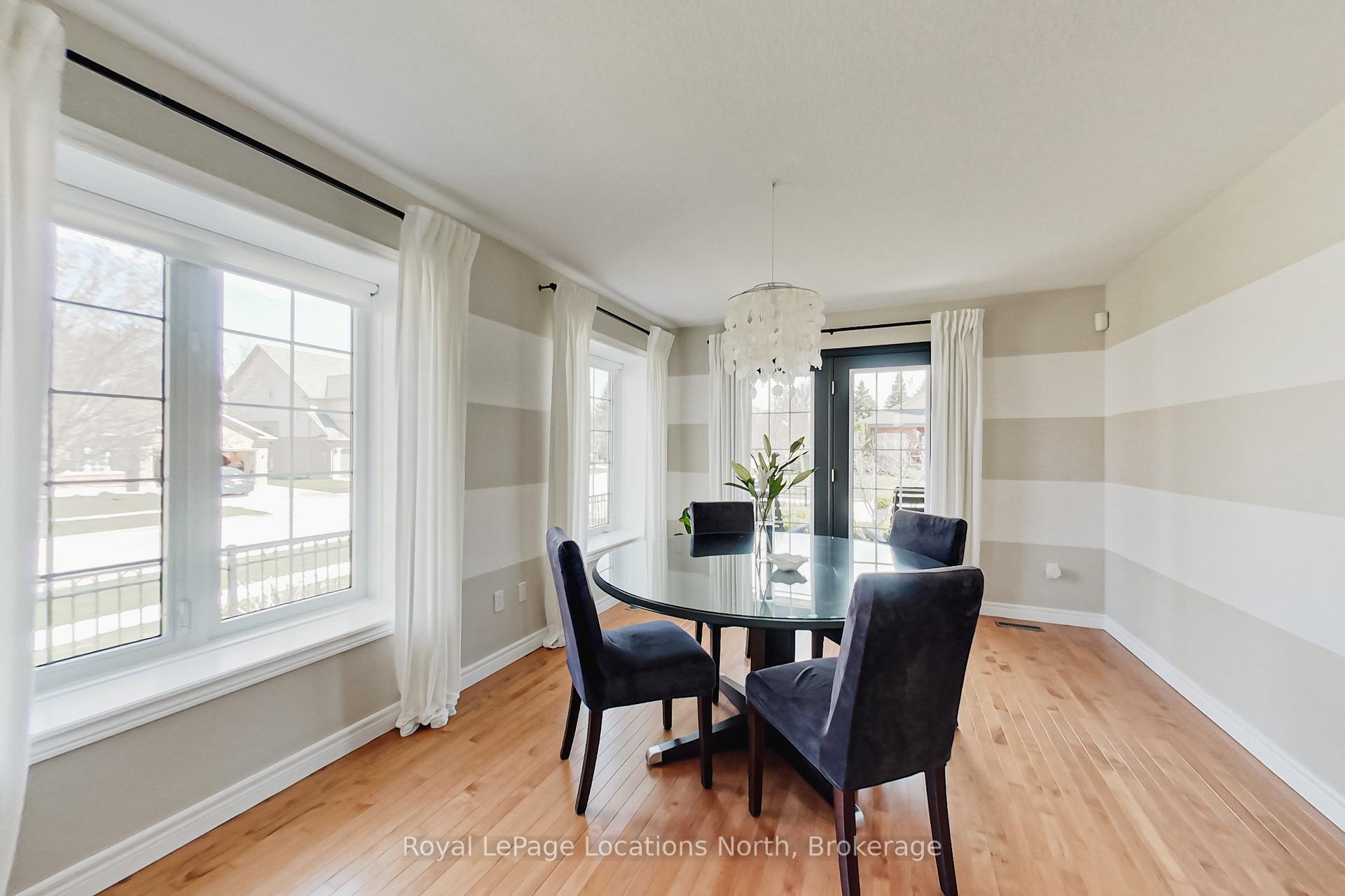Photo 19 of 10 Georgian Meadows Drive, Collingwood — HOMEH