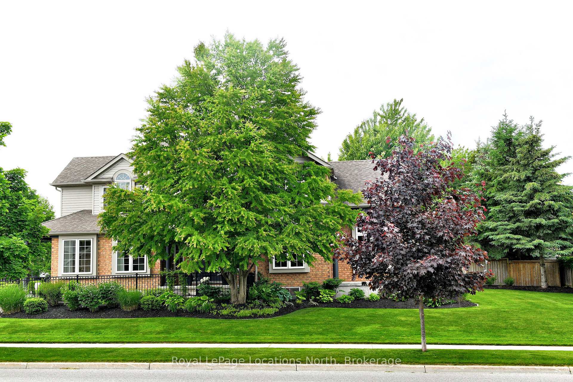Photo 41 of 10 Georgian Meadows Drive, Collingwood — HOMEH