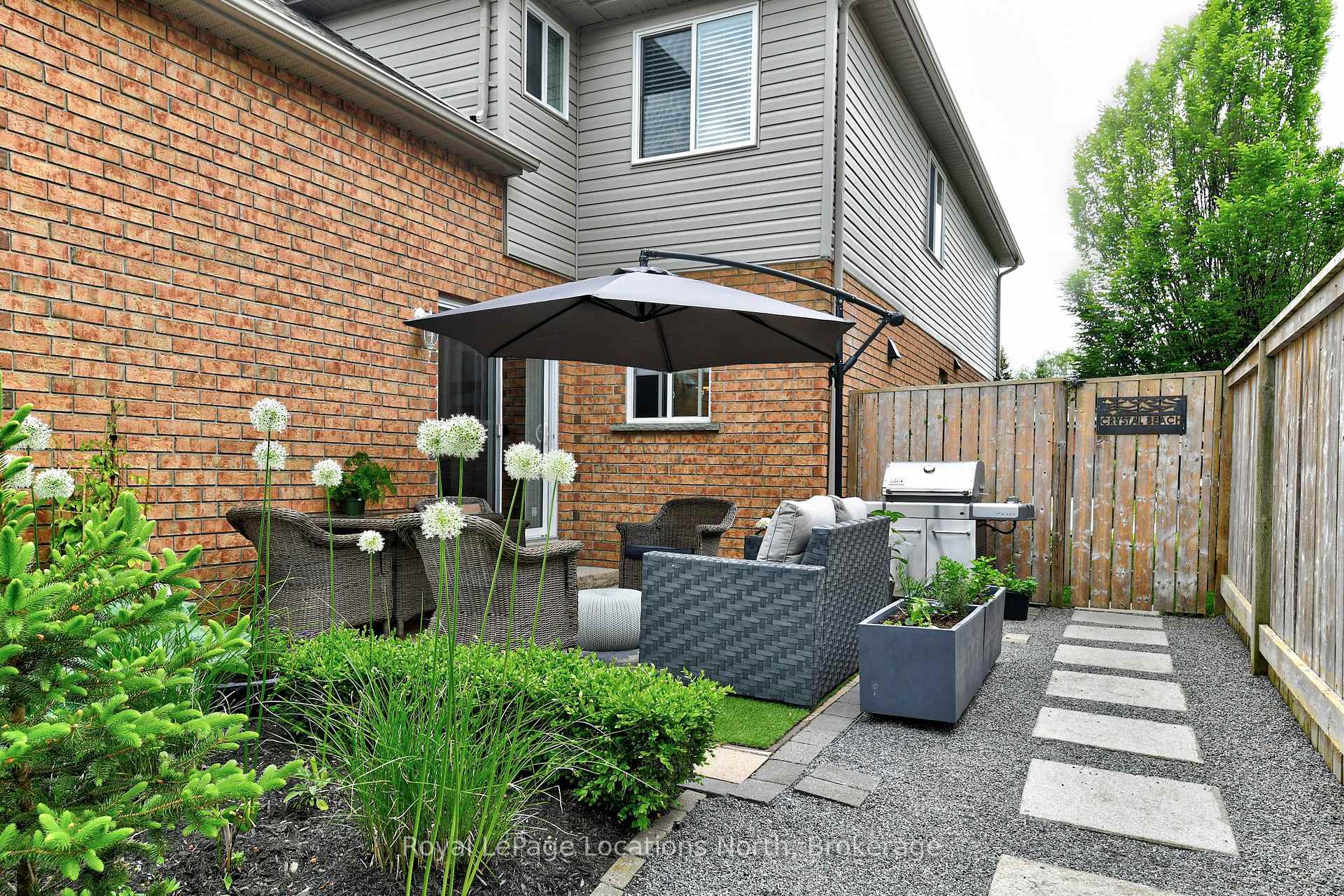 Photo 45 of 10 Georgian Meadows Drive, Collingwood — HOMEH