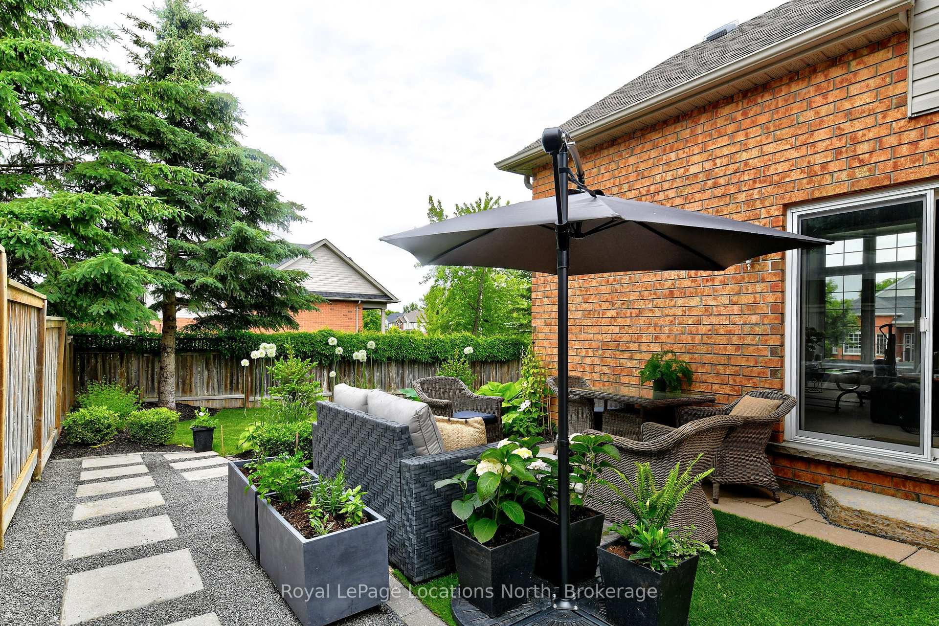 Photo 47 of 10 Georgian Meadows Drive, Collingwood — HOMEH