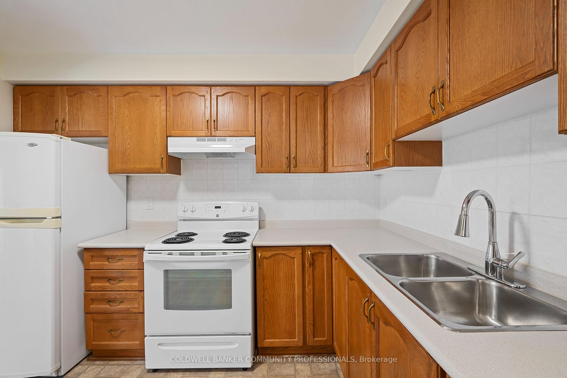 Photo 9 of Unit 7, 1310 Upper Wentworth Street, Hamilton, Crerar — HOMEH