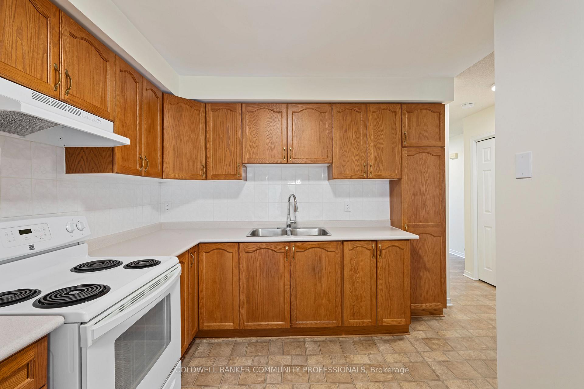 Photo 10 of Unit 7, 1310 Upper Wentworth Street, Hamilton, Crerar — HOMEH