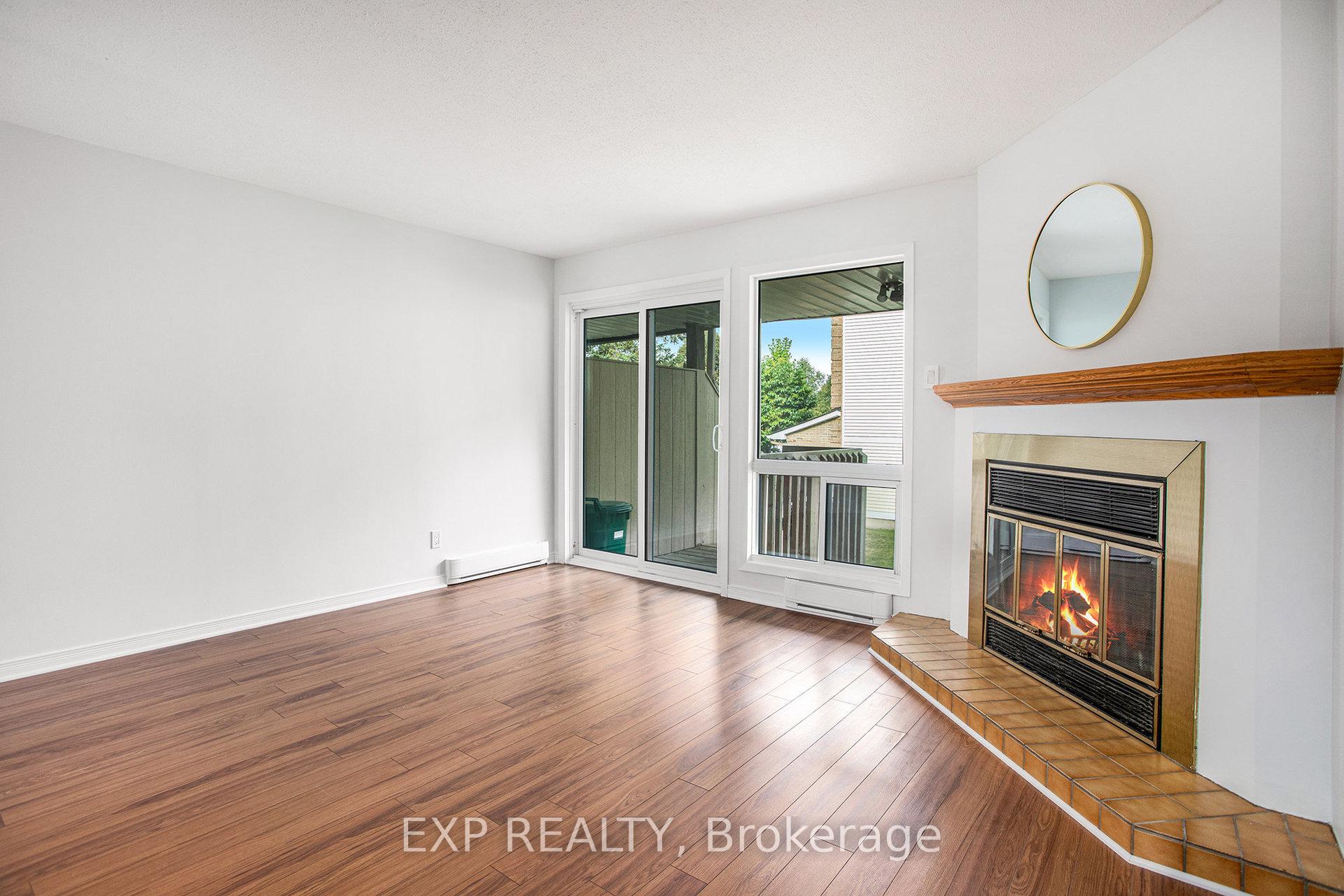 Photo 4 of Unit 6603A, 6603 Bilberry Drive, Ottawa, Convent Glen North — HOMEH