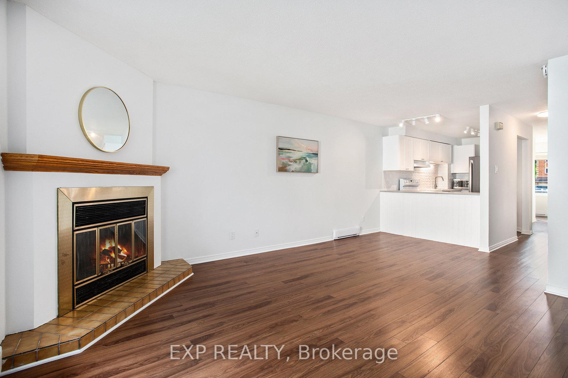 Photo 6 of Unit 6603A, 6603 Bilberry Drive, Ottawa, Convent Glen North — HOMEH