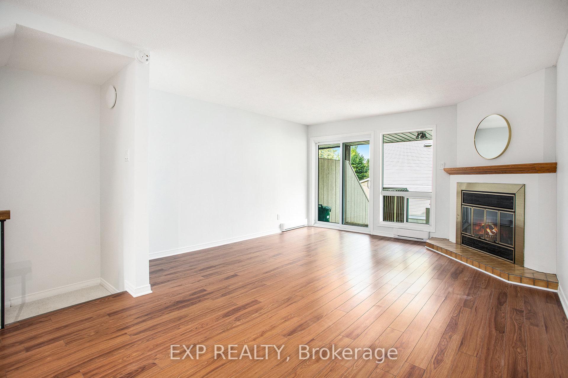 Photo 7 of Unit 6603A, 6603 Bilberry Drive, Ottawa, Convent Glen North — HOMEH