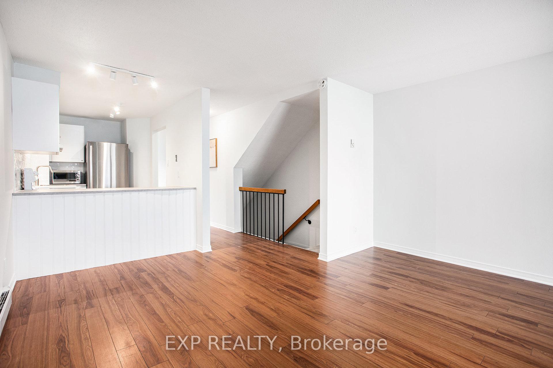 Photo 9 of Unit 6603A, 6603 Bilberry Drive, Ottawa, Convent Glen North — HOMEH