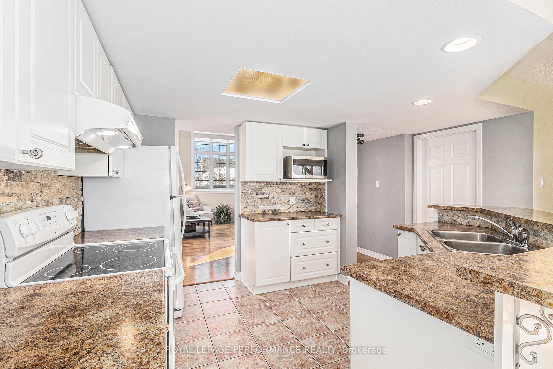 Photo 12 of 4464 Harper Avenue, Ottawa, Carson Grove — HOMEH