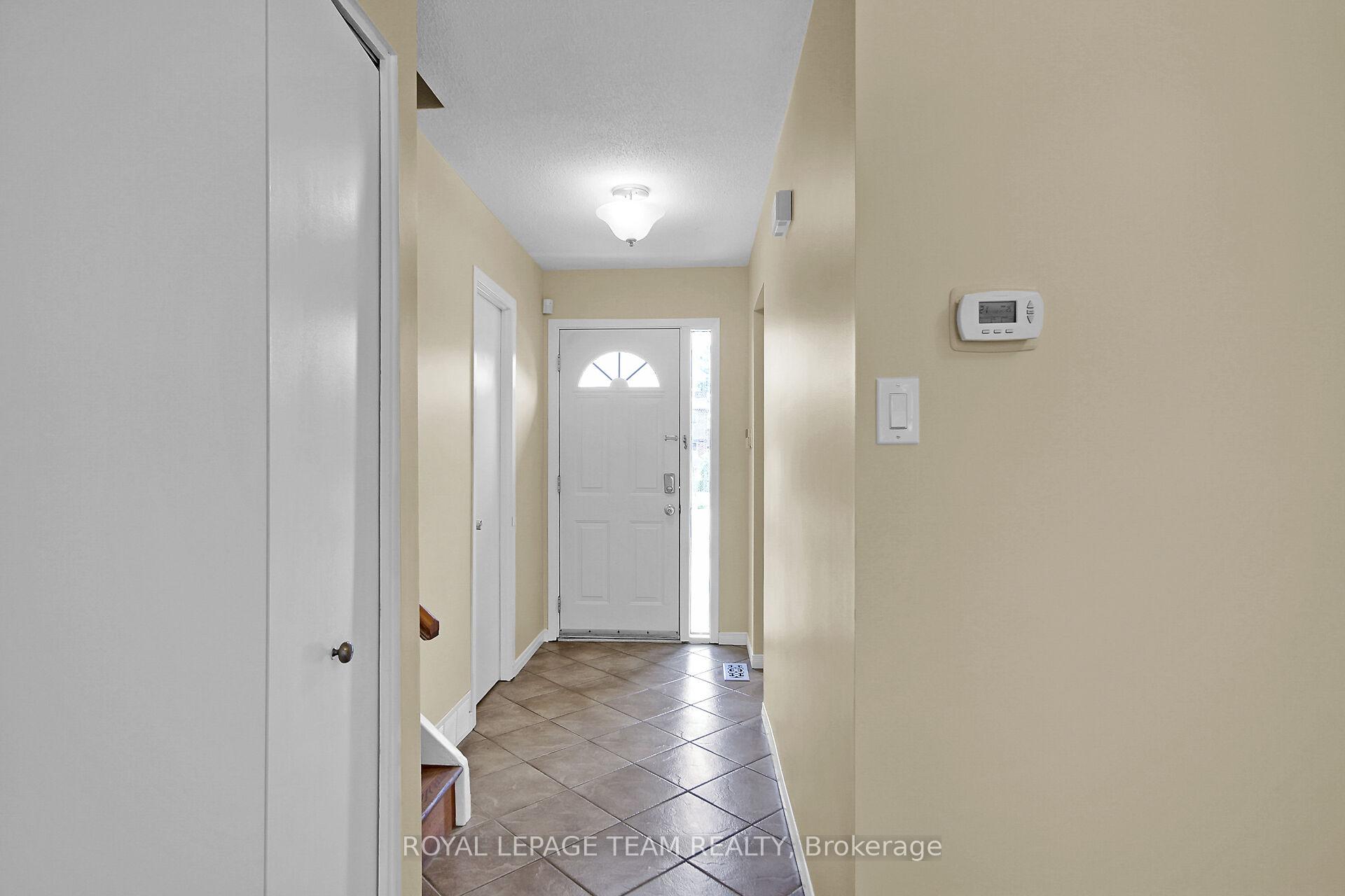 Photo 3 of Unit 23, 12 Glencoe Street, Ottawa, Arlington Woods — HOMEH